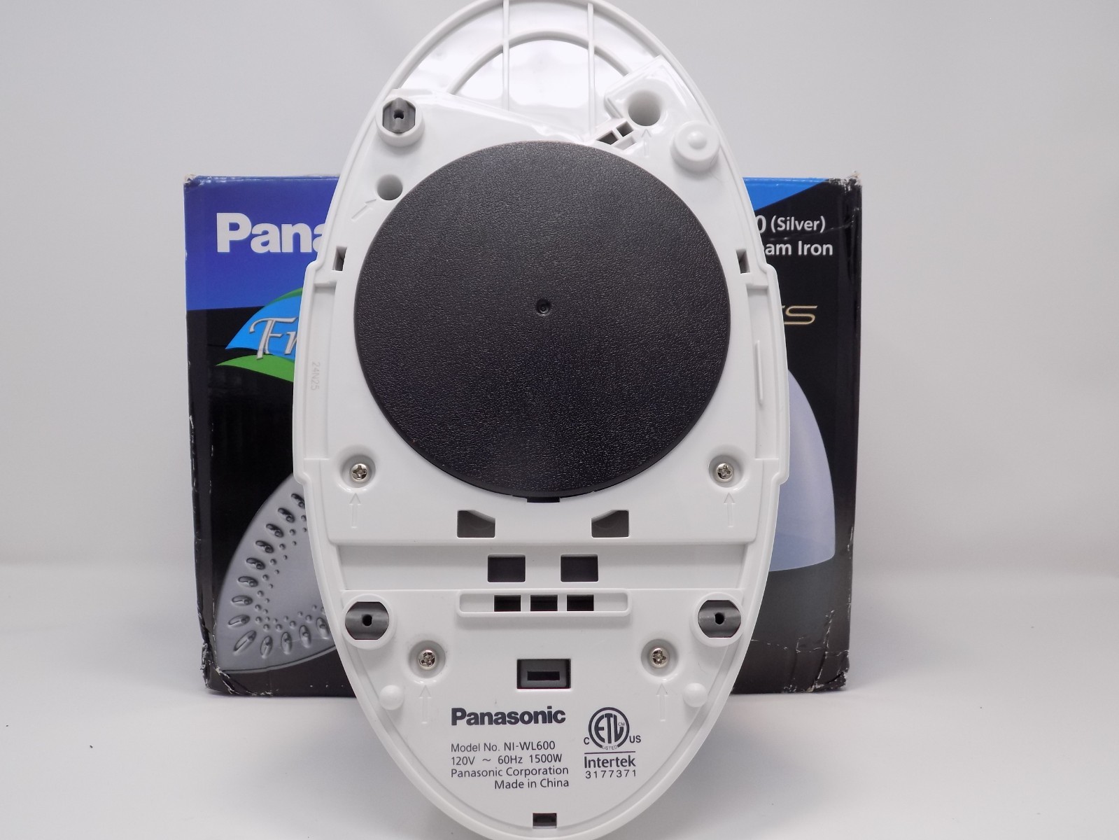 Panasonic NI-WL600 Portable Cordless Steam Iron 360 Freestyle w/ NO COVER Tested