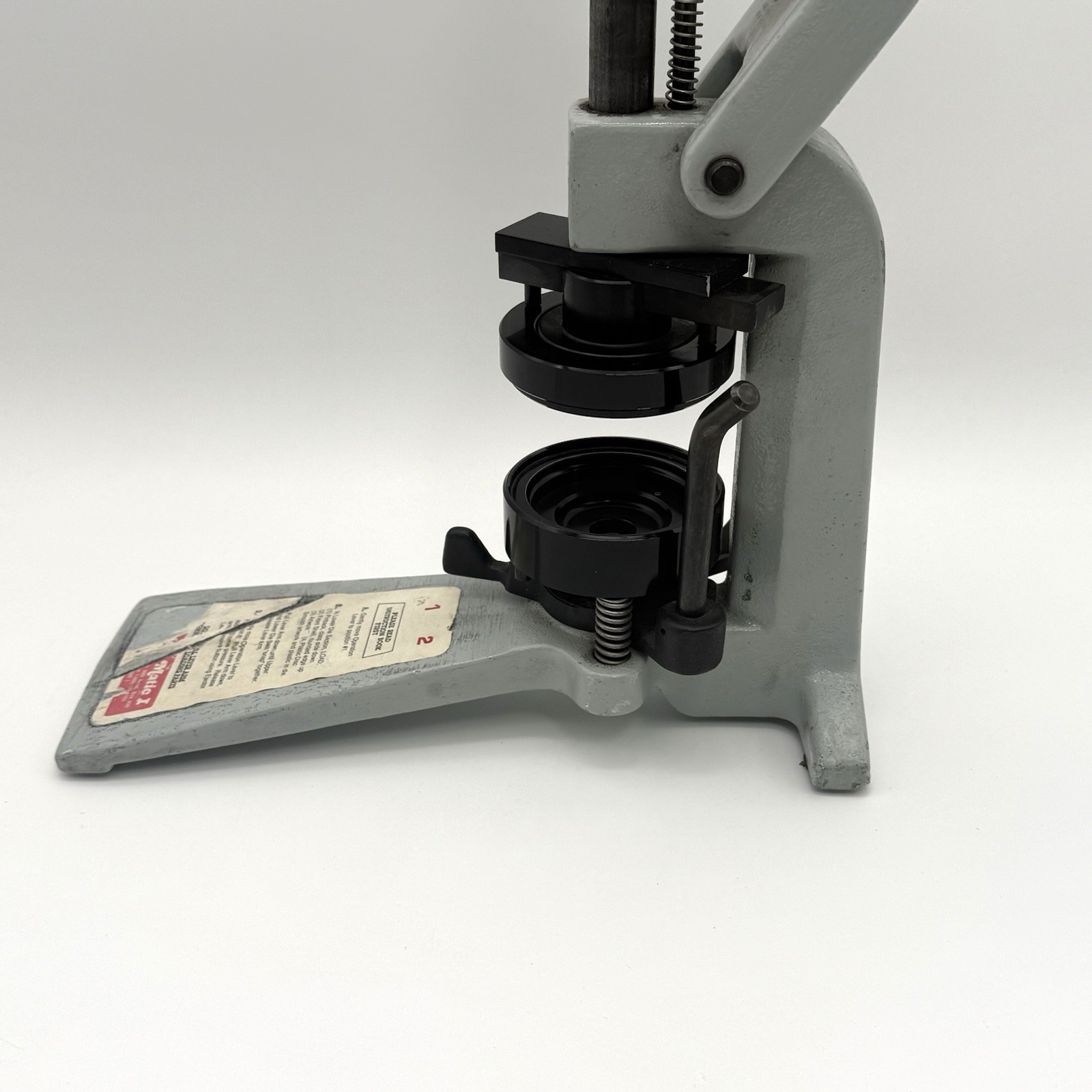 Badge-A-Matic 1 Badge-A-Minit 2 1/4" Button Maker Hand Press 2.25" Badges