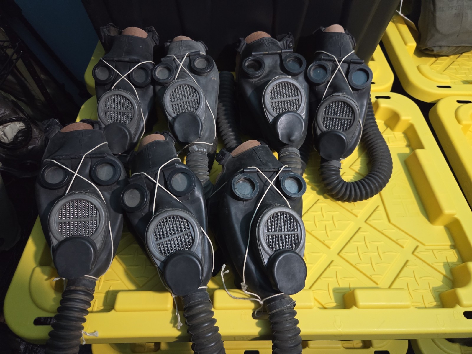 US Demilitarized M2-10A1-6 Army Optical Diaphragm Gas Mask Rare 1950s Korean War