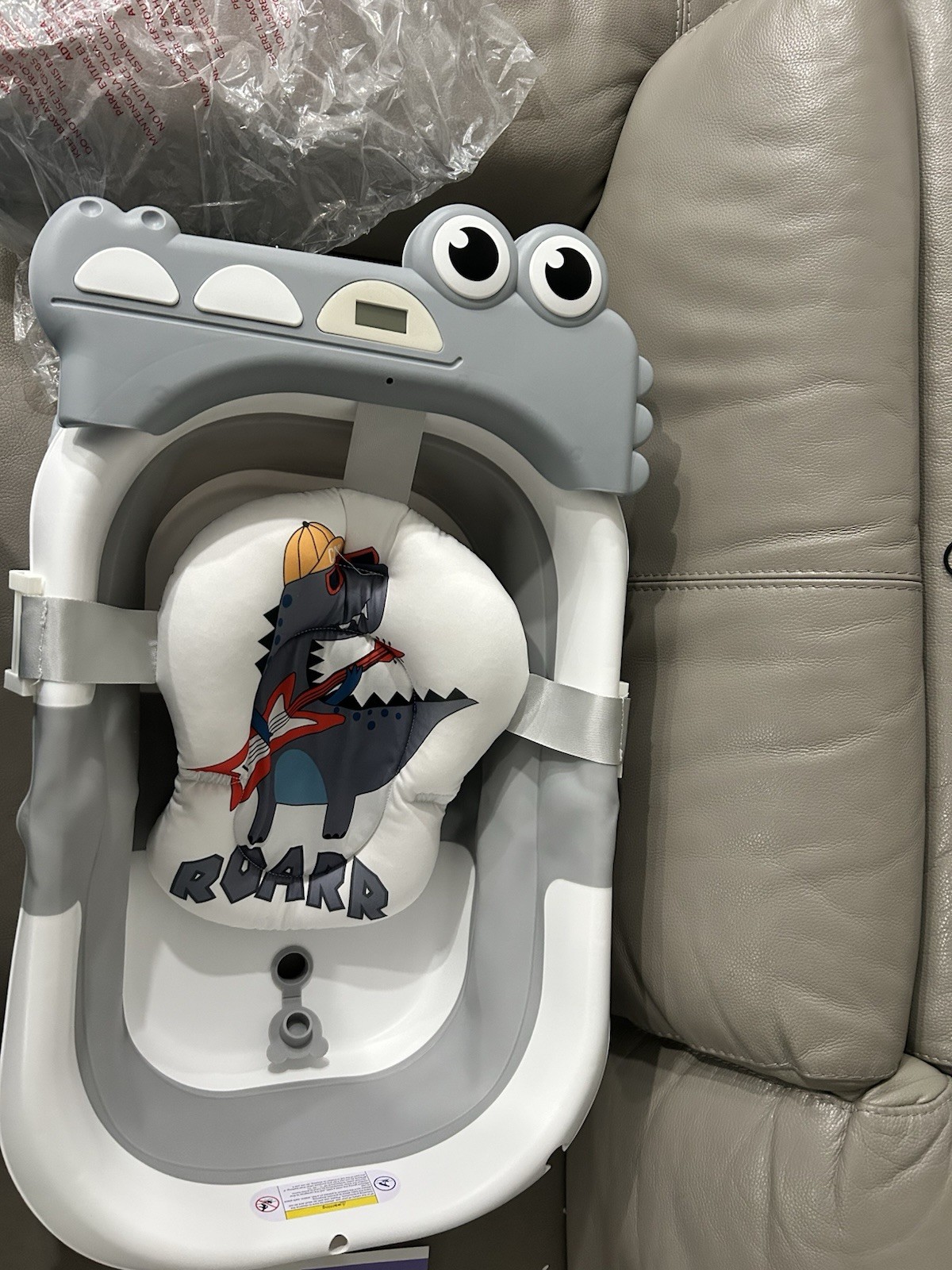 Collapsible Baby Bath Tub with Soft Cushion& Real-Time Thermometer,0-36 Months