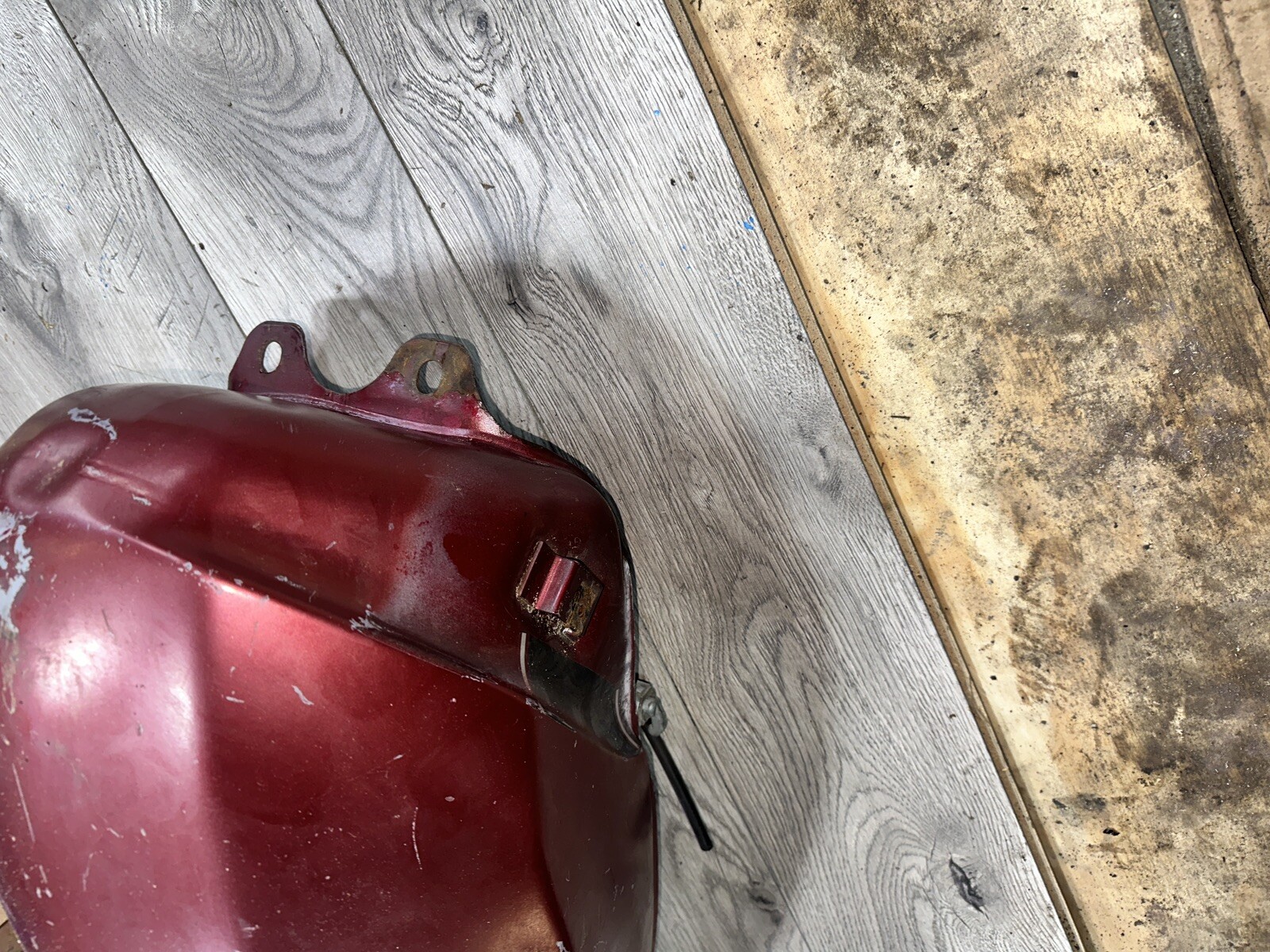 1983 Suzuki GS750E OEM GAS TANK
