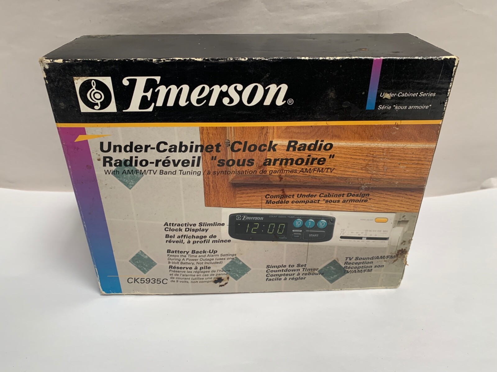 Vtg NEW Emerson Model CK5935C Under Cabinet Space Saver AM-FM Radio Clock (A17)
