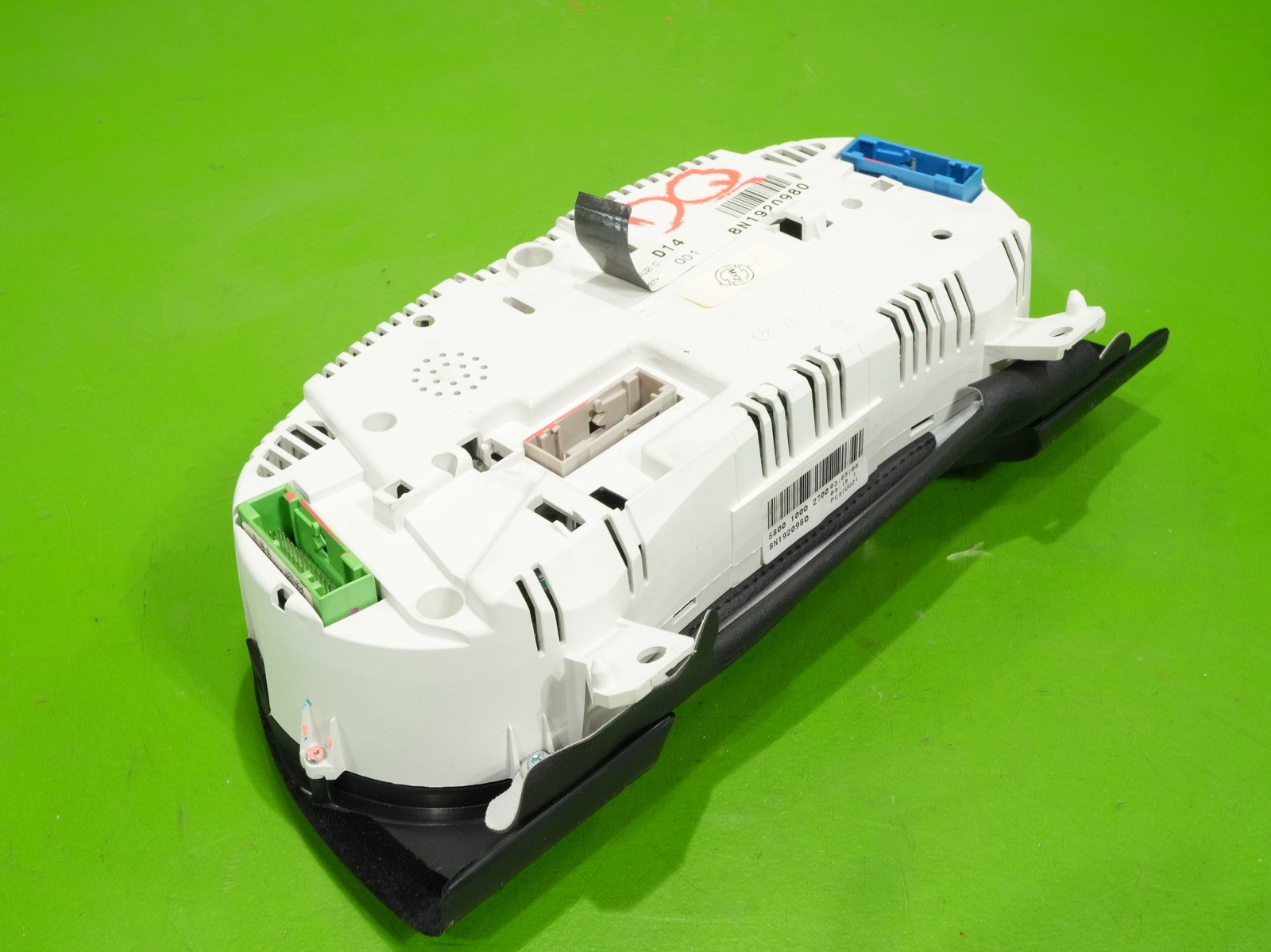 00-06 Audi TT OEM 8N1920980 gauge instrument cluster panel speedometer