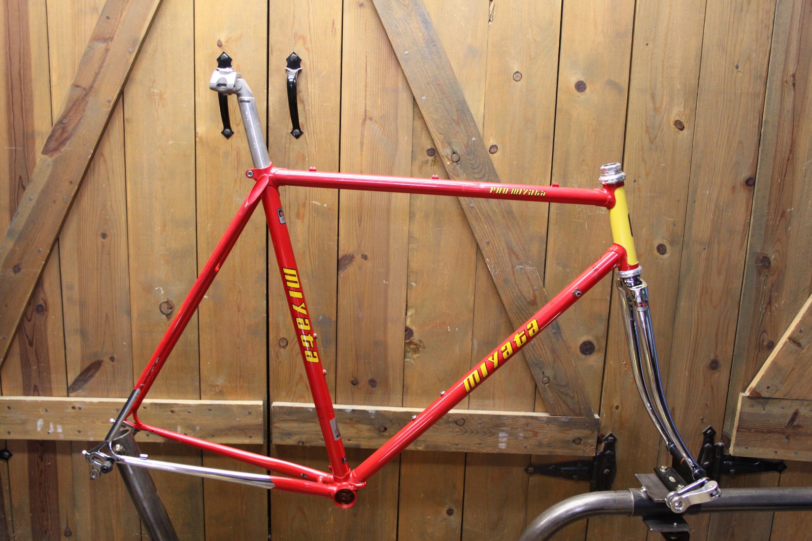 1985 PRO-MIYATA Frameset 57cm Road Bicycle Vintage Crmo Triple Butted