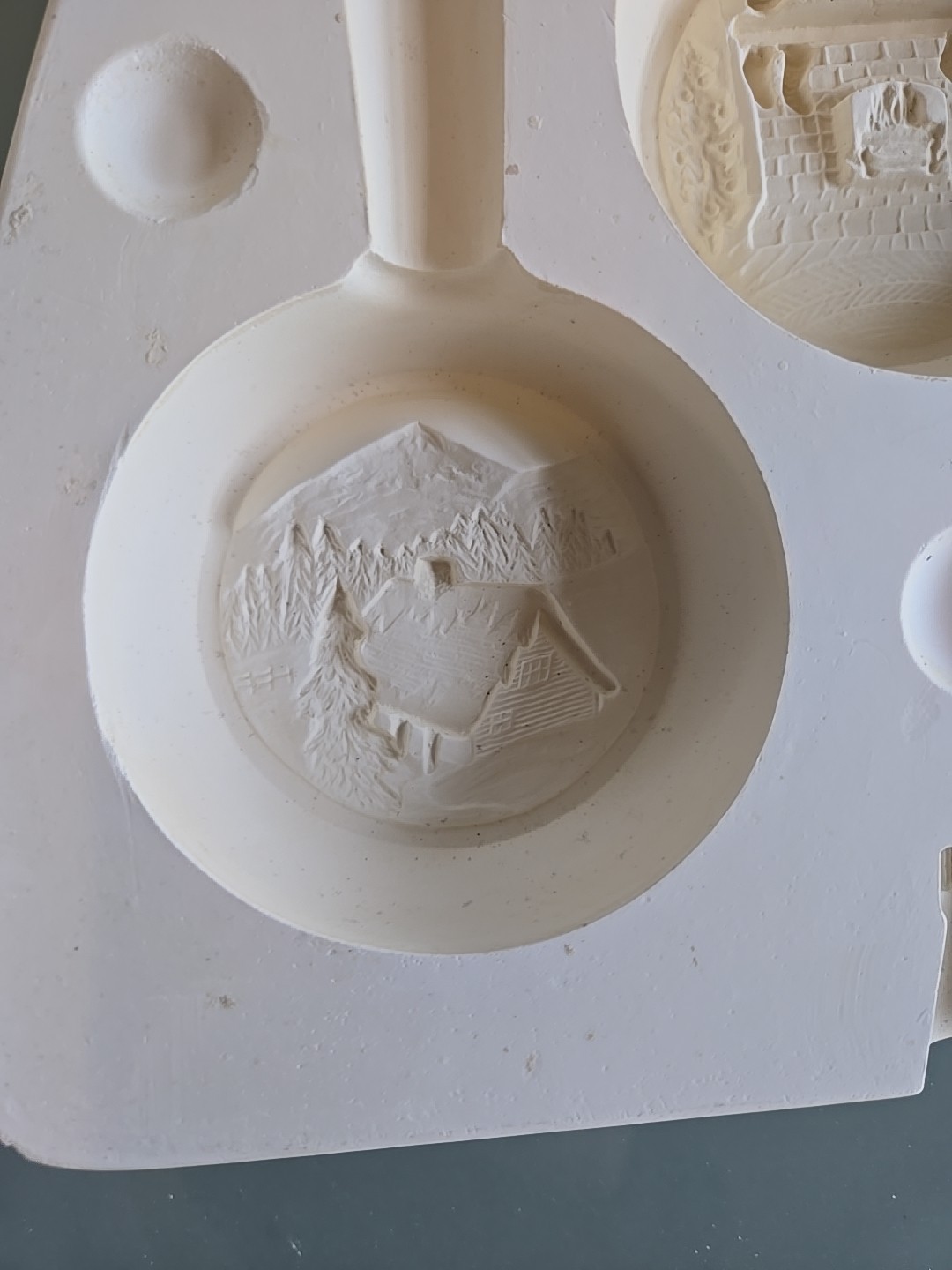 Vintage 1975 Duncan. Nostalgia Ornaments #2 D209B Ceramic Casting Mold