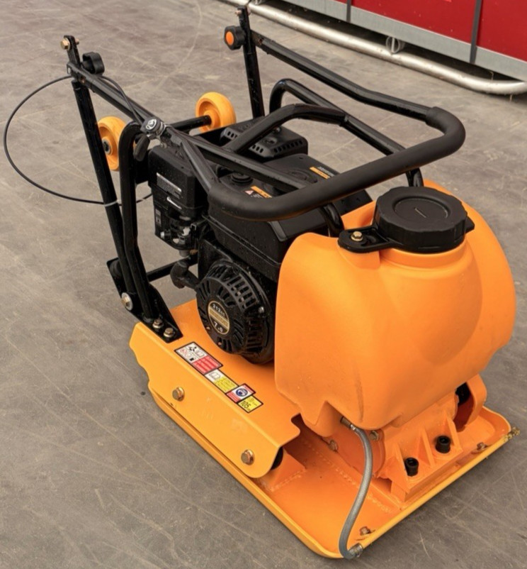 Walk Behind Road Plate Compactor 7.0HP Gas Engine Vibratory Tamper  20"x14" C90T