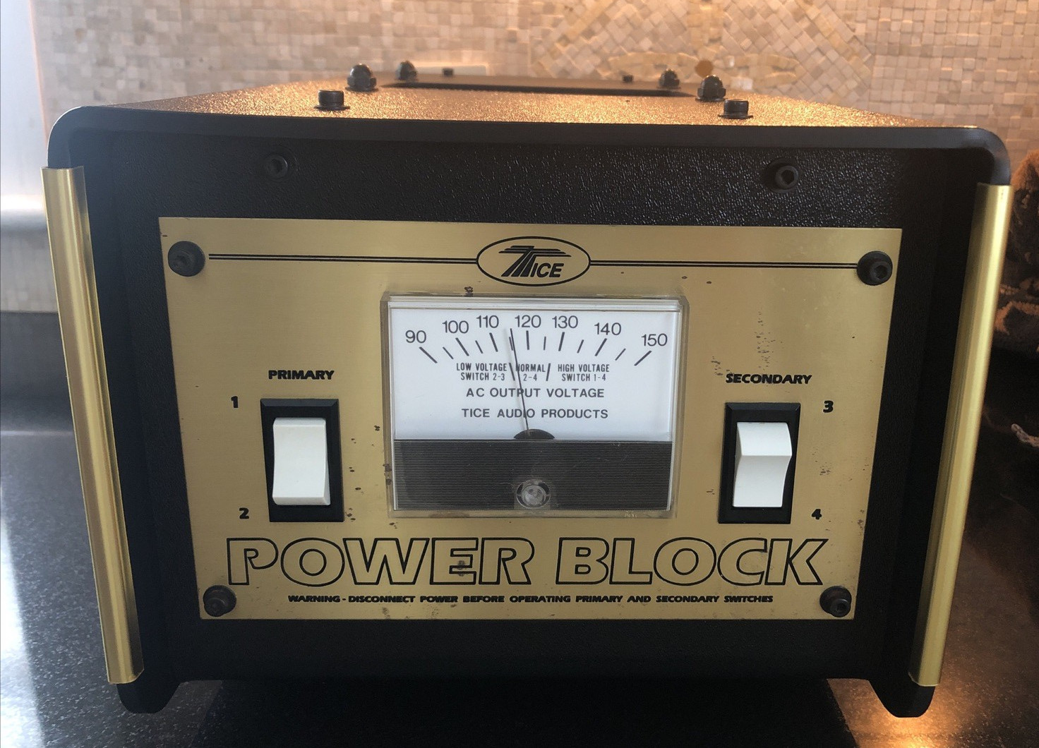 Tice Audio 120 VAC 60 HZ 15A Power Block Switcher perfect working condition