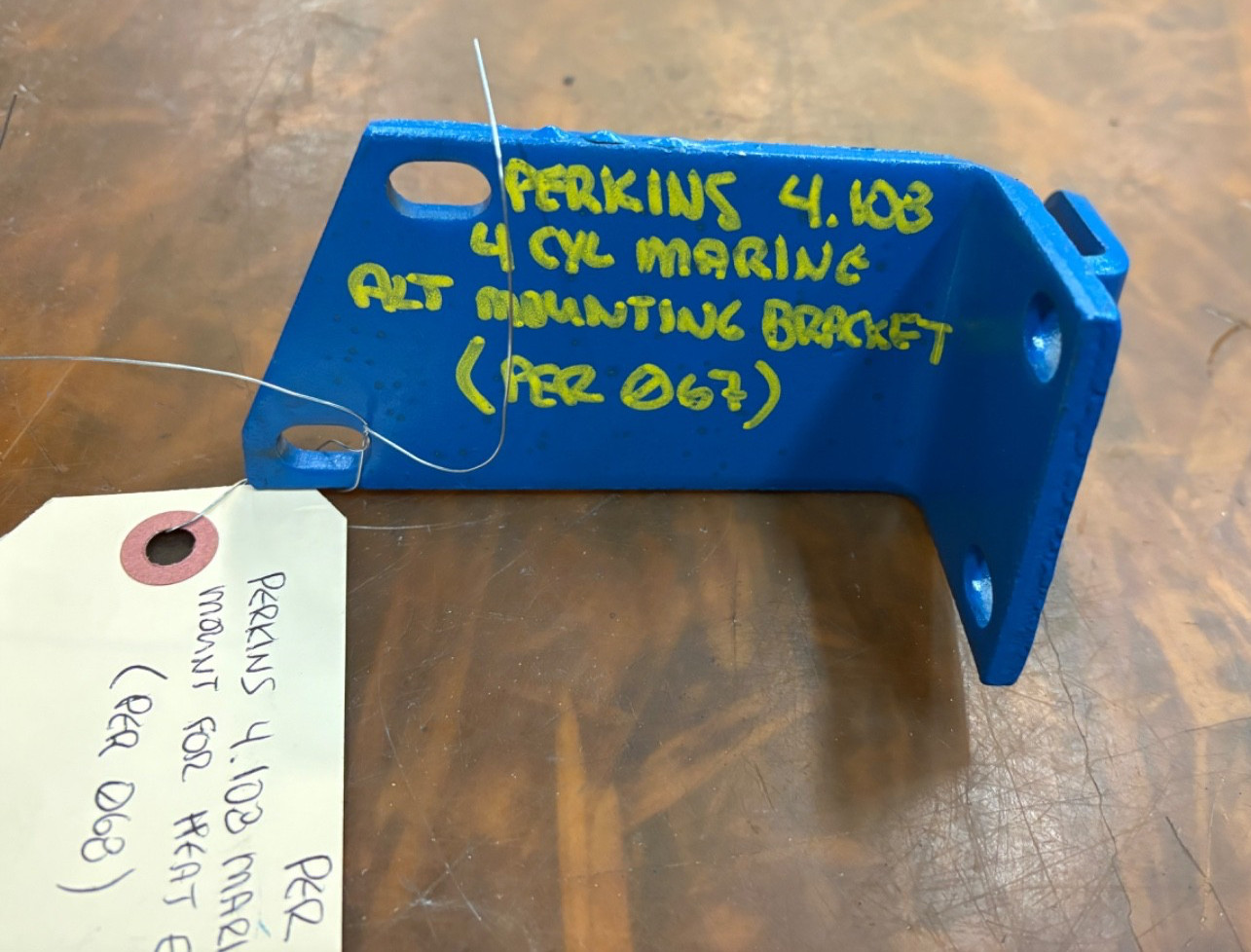 PERKINS 4.108 4CYL ALTERNATOR MOUNTING BRACKET. GOOD CONDITION