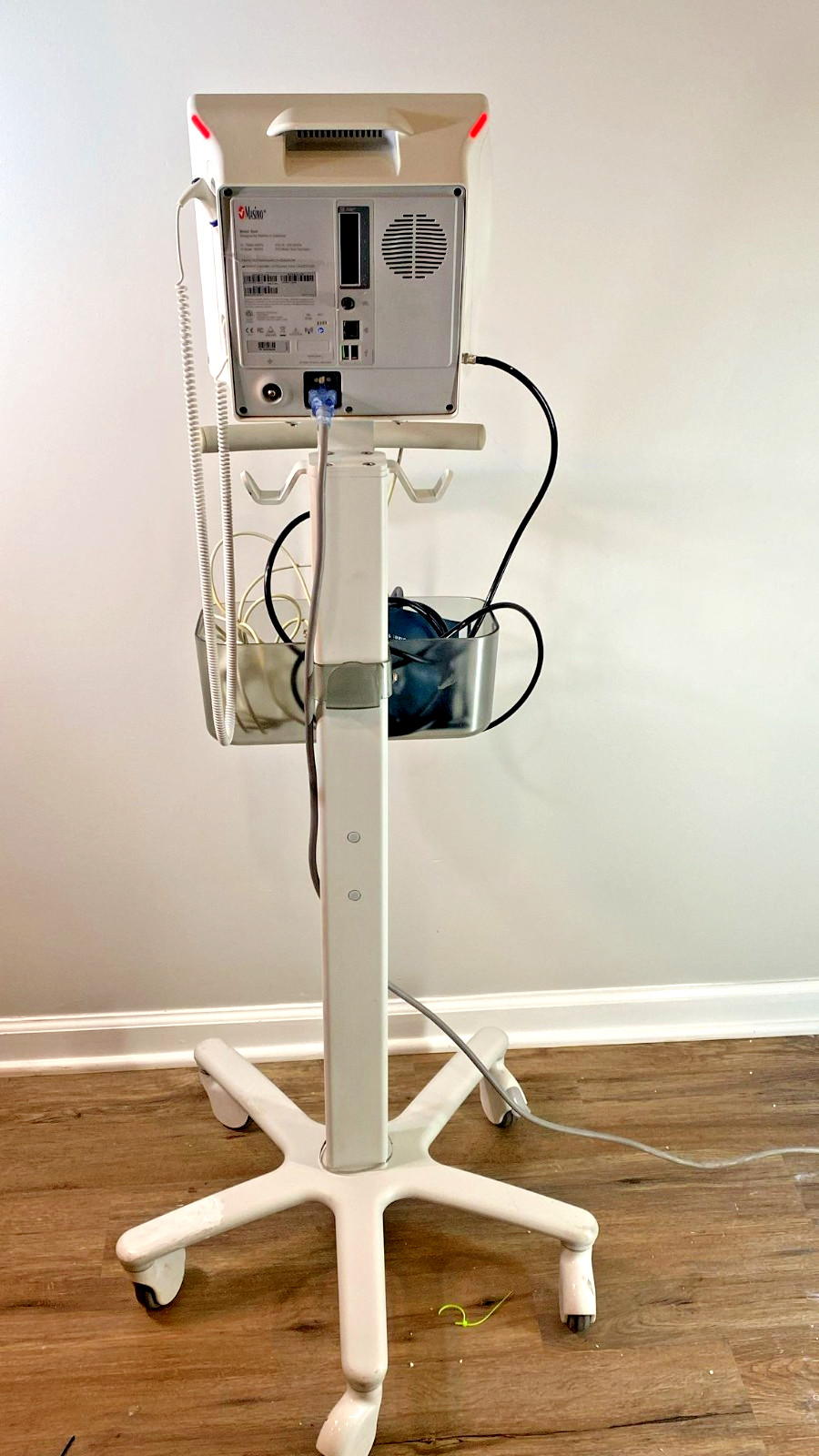 Masimo Root RDS7A Radical-7 Touchscreen w/Stand & Accessories