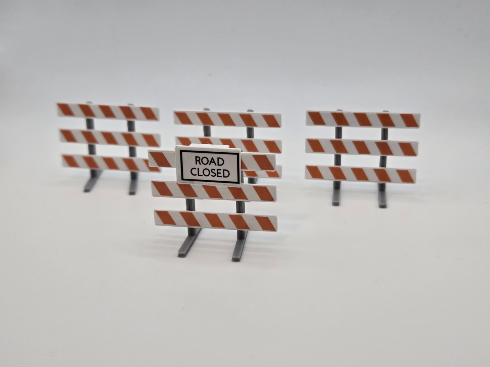 1/64 Scale Type III Barricade *4 Pack* with Road Closed Sign