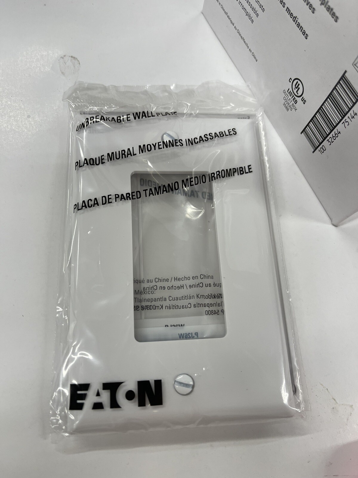 Case of 200 Eaton White 1G UNBREAKABLE Mid-Size Wallplates GFI GFCI Cover PJ26W
