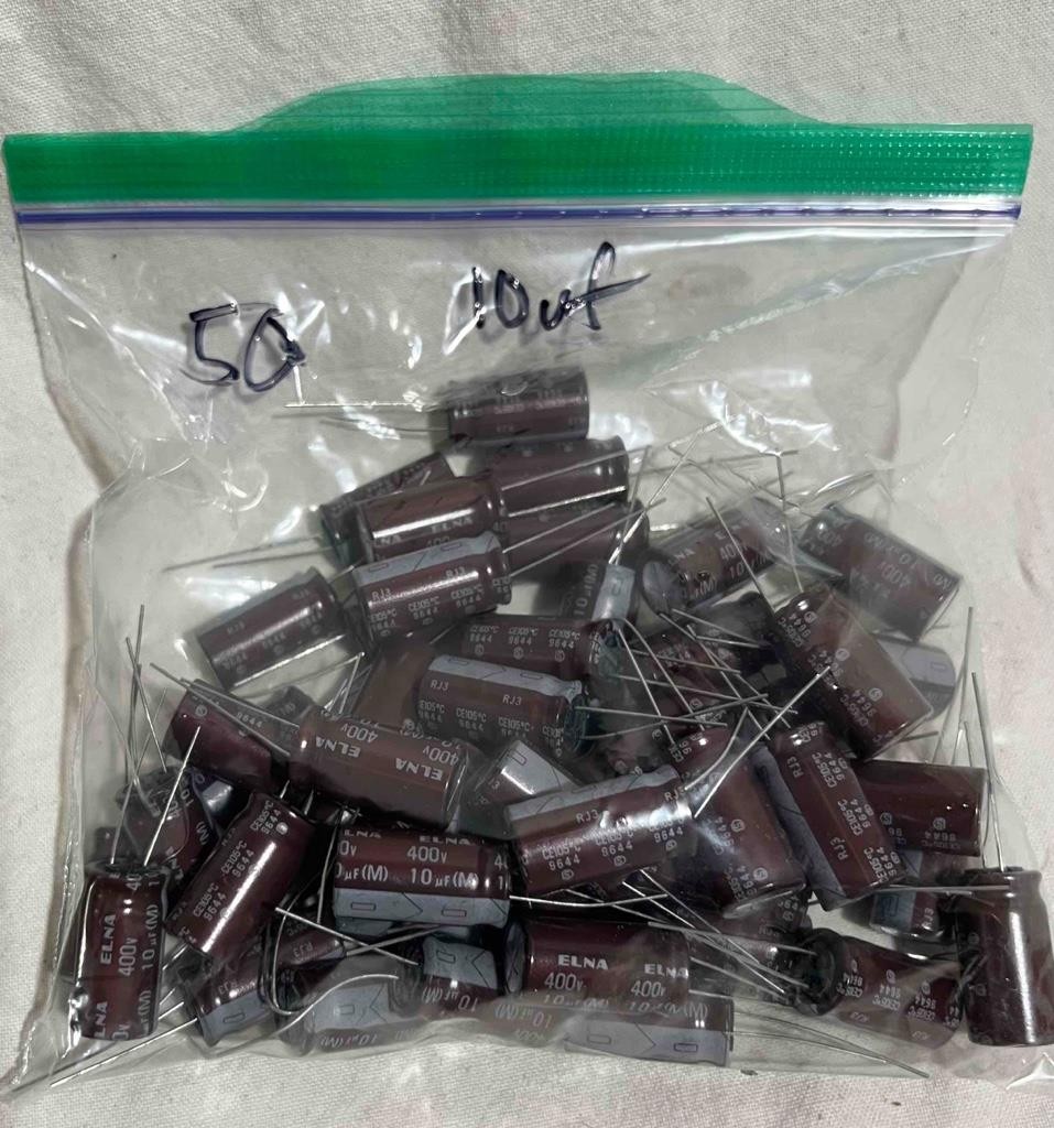 50 New Elna 10uf 400 VDC 105° Electrolytic Radial Capacitors