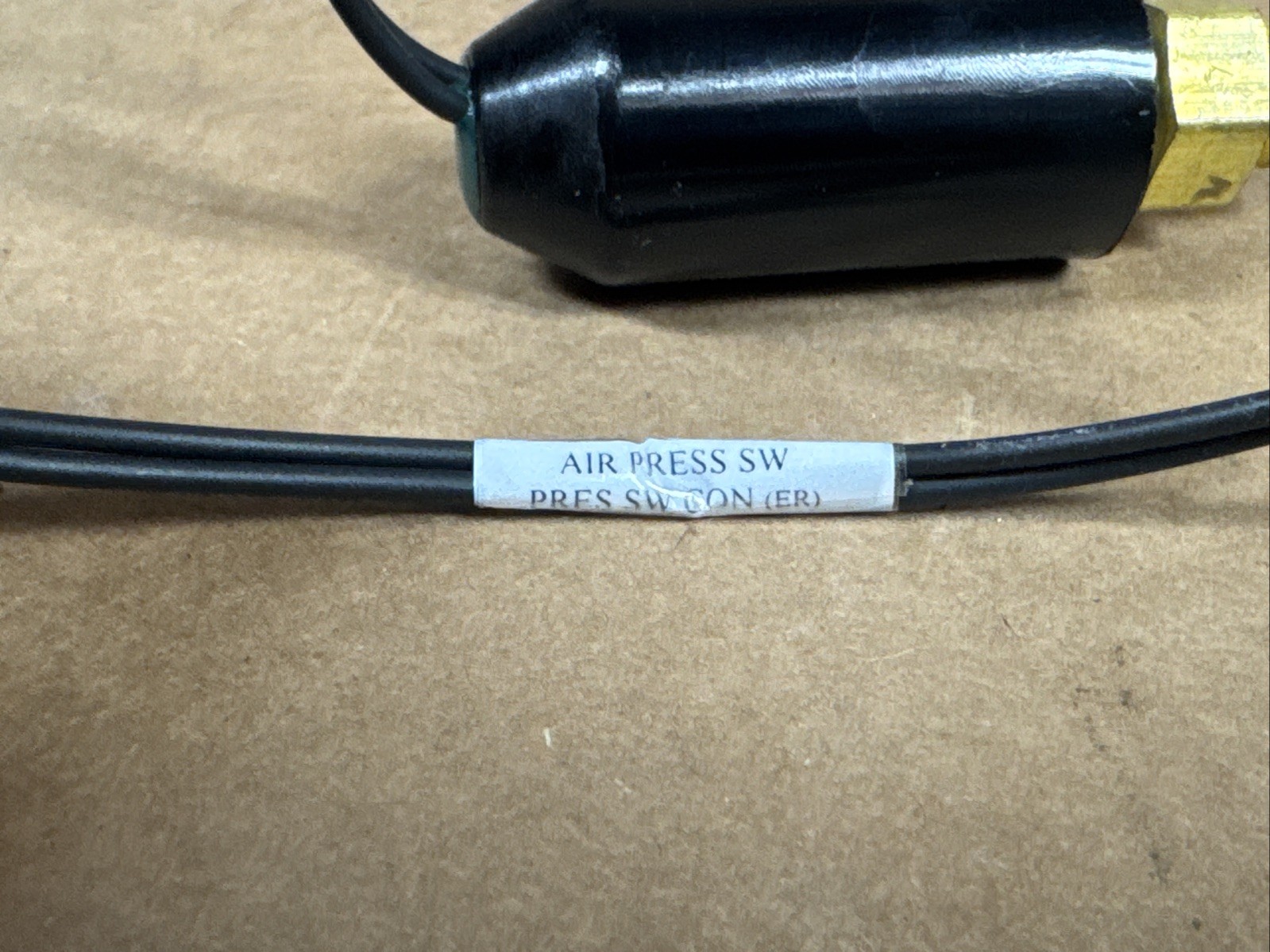 Haas 93-1351 AIR PRESSURE Sensor Switch 2W/4P M-CONNECTOR 32-1004A OEM FAST SHIP