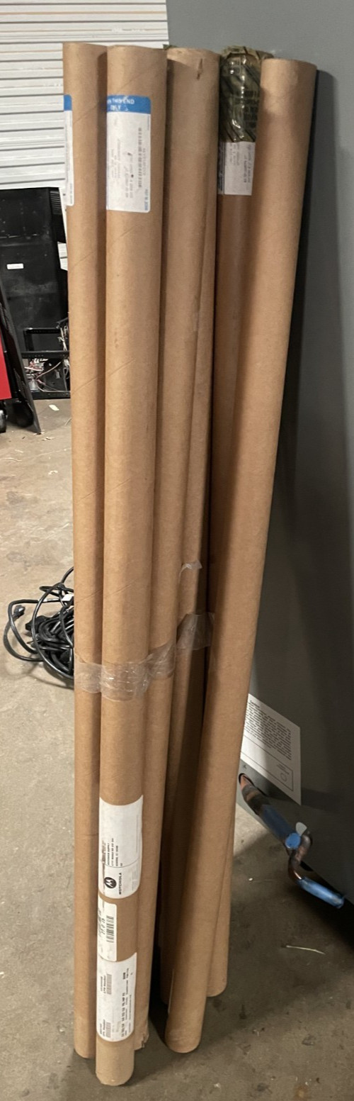 LOT OF 10 SPECTRUM MOBILE ANTENNA RAD4010ARB