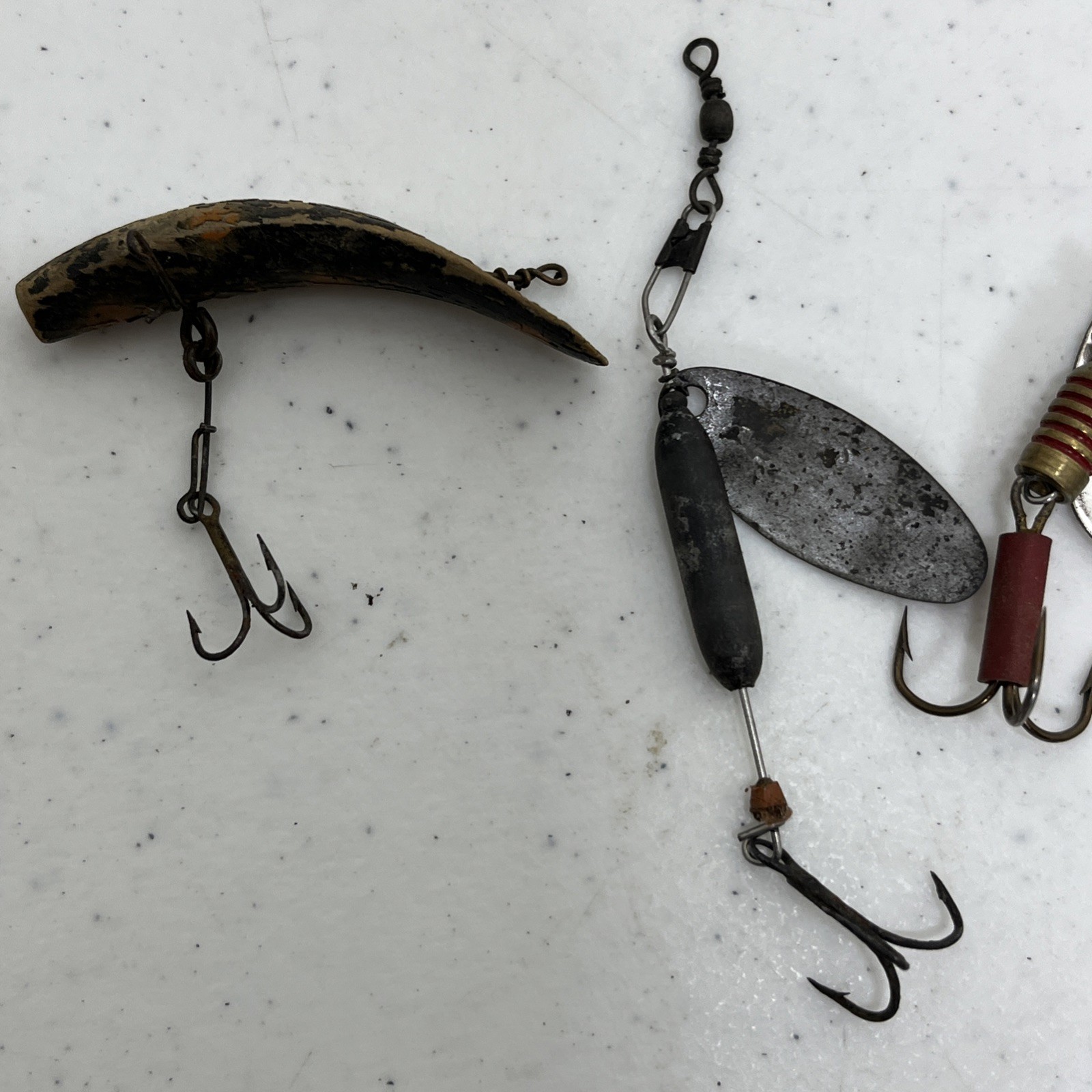 Lot of Vintage Fishing Tackle Spoons Spinners Swivels Hooks Lures Lot of 15