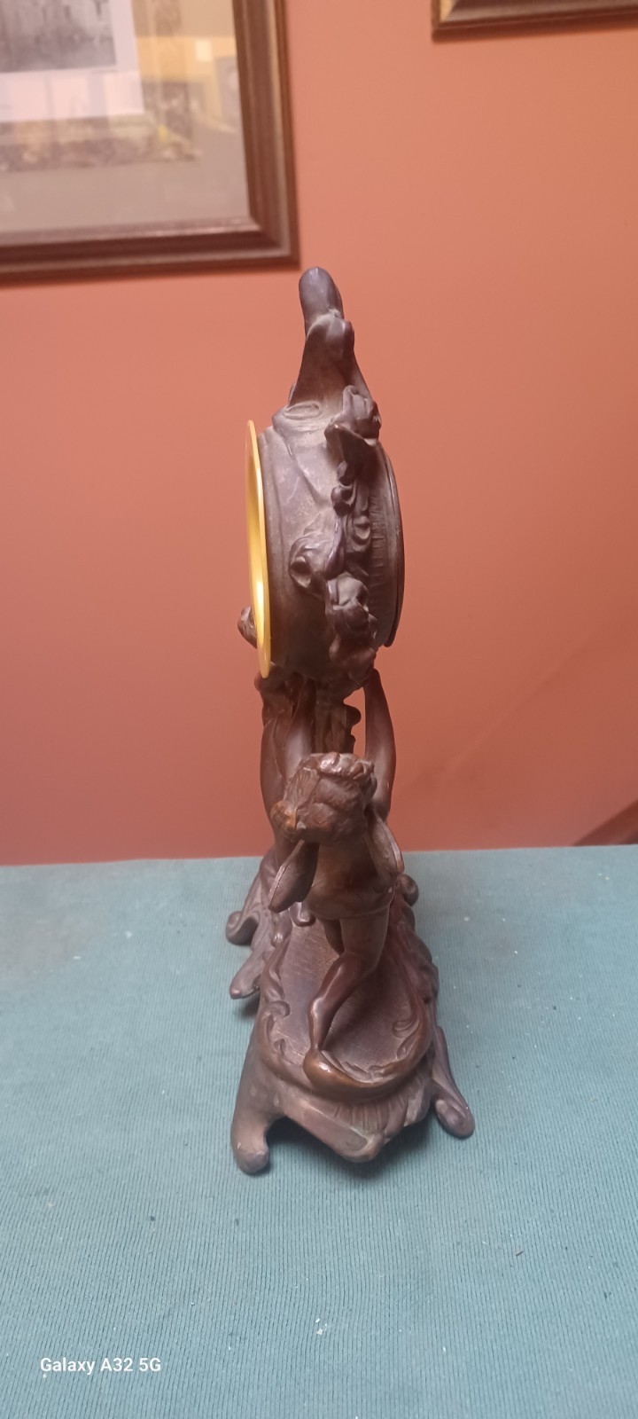 Antique Lovely New Haven Clock Co. Figural Mantel Clock – Gilt Metal Cherubs