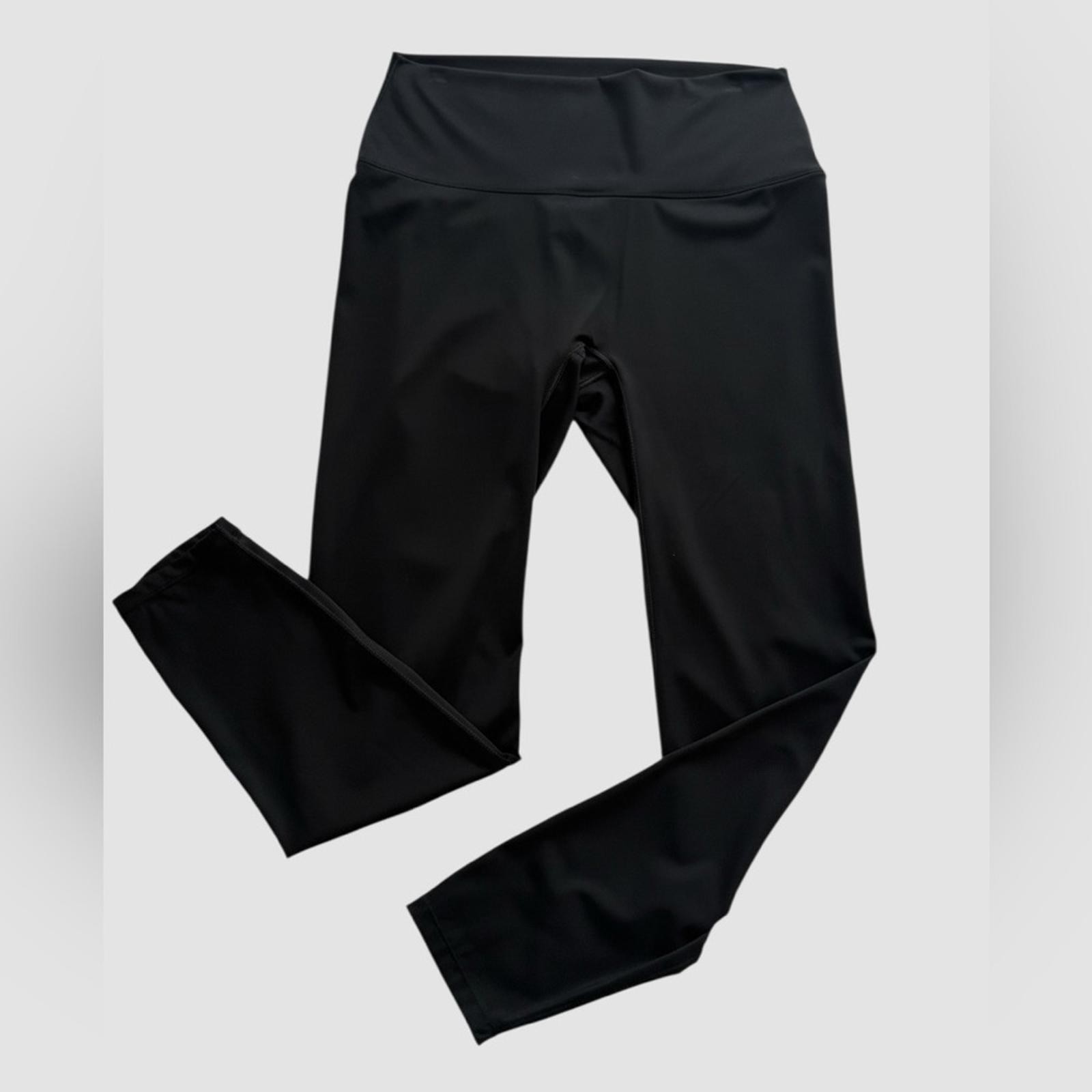 Lululemon Women’s Black Leggings! Size 12!