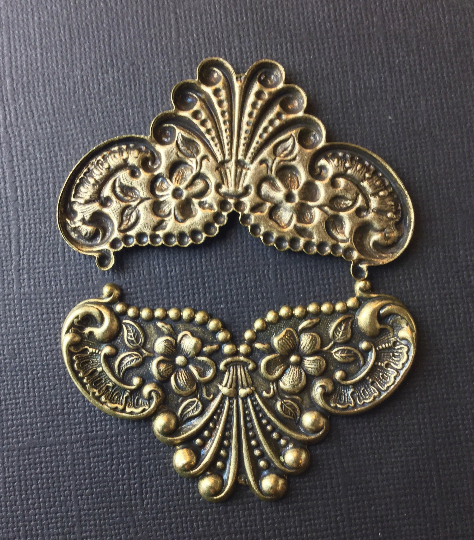 12843 Brass Oxidized Victorian Ornament Jewelry Finding