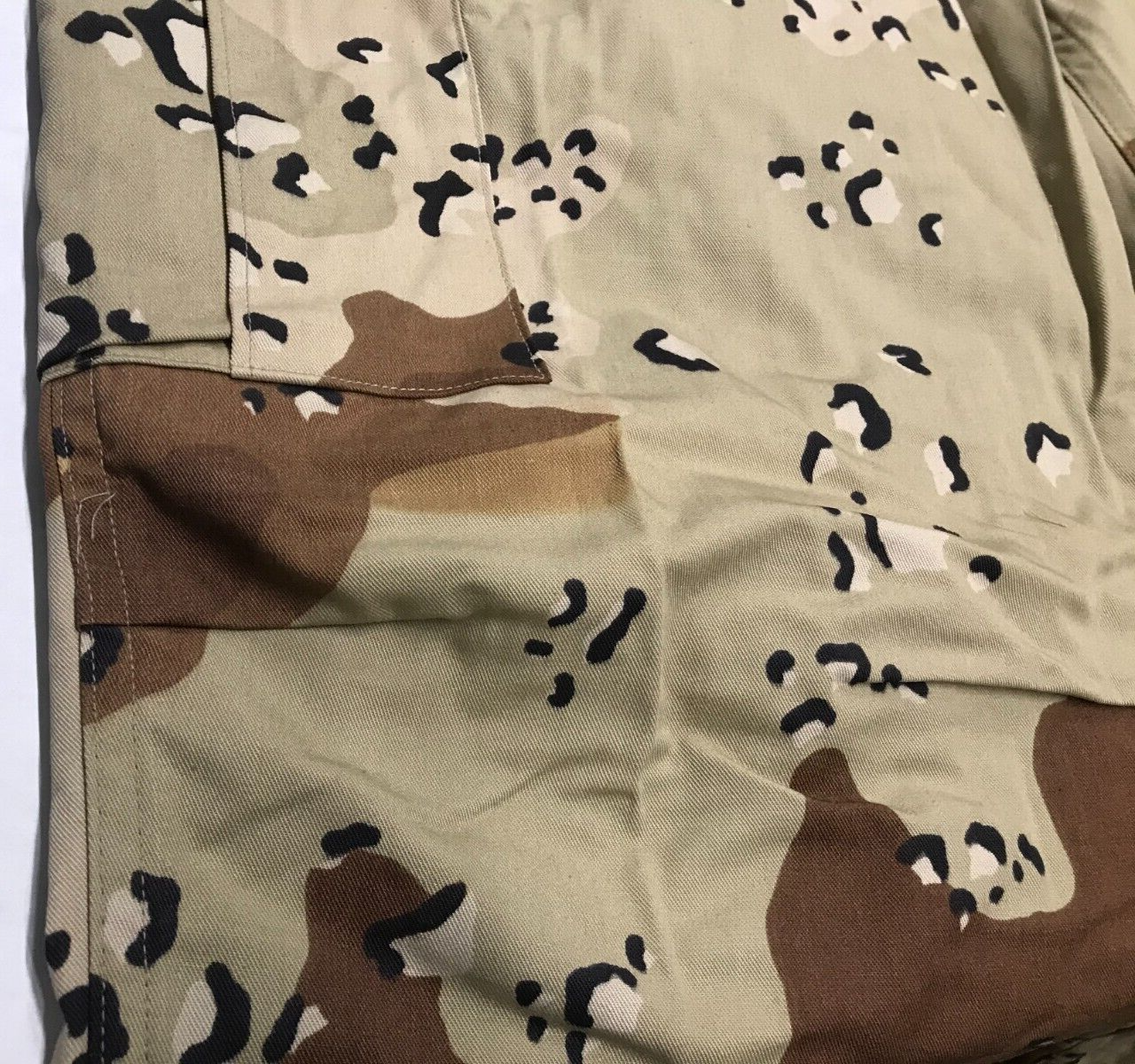 Wrangler 1991 6 Color Desert BDU Trousers USGI NYCO X Large Short NOS w/ Stains