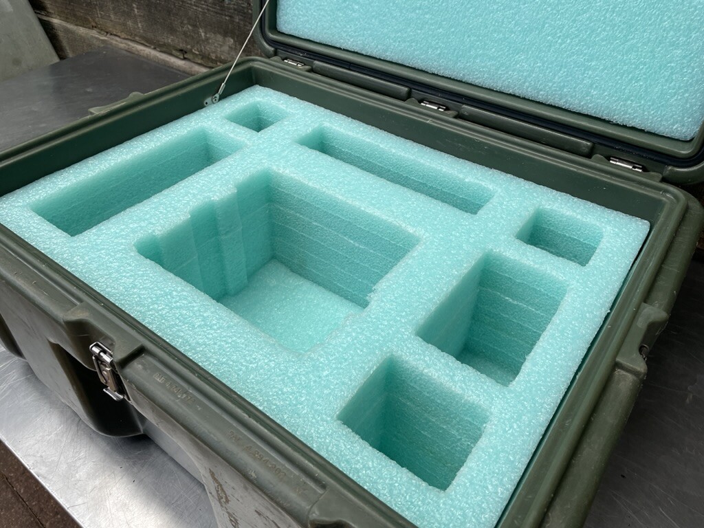 25x19x15" Exterior Pelican Hardigg Weather Tight Transport Case Military Medical