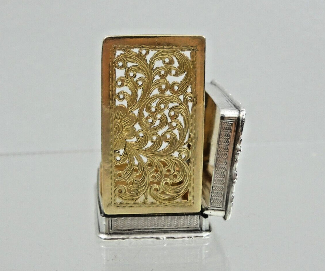 RARE 1810 ENGLISH GEORGIAN STERLING SILVER CASTLE TOP VINAIGRETTE ARCHITECTURAL