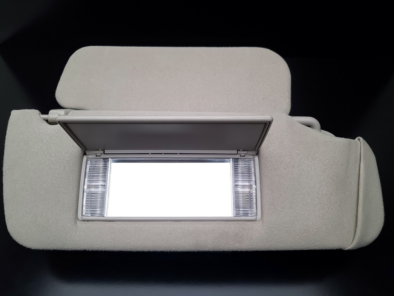 2000-06 TAHOE ESCALADE AVALANCHE YUKON SUBURBAN DUAL Sun Visor Pair Set OEM