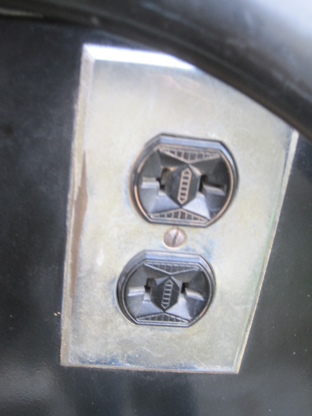 Antique Medical Podiatry Dental Metal Glass Cabinet w/ Bottles Electric Bosworth