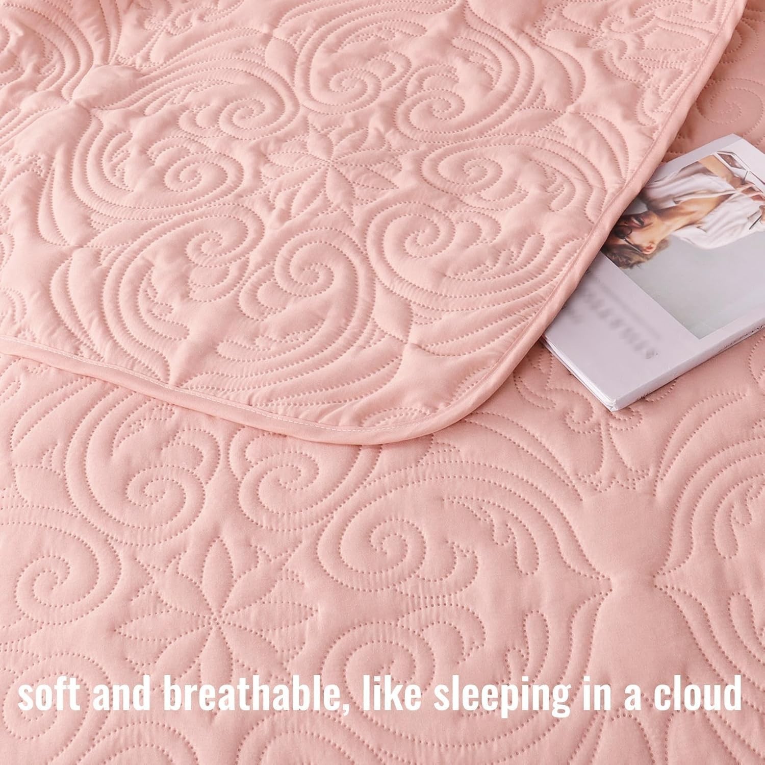 Quilts Queen Size Bedding Set with 2 Pillow Shams, Lightweight Blush Pink Ful...