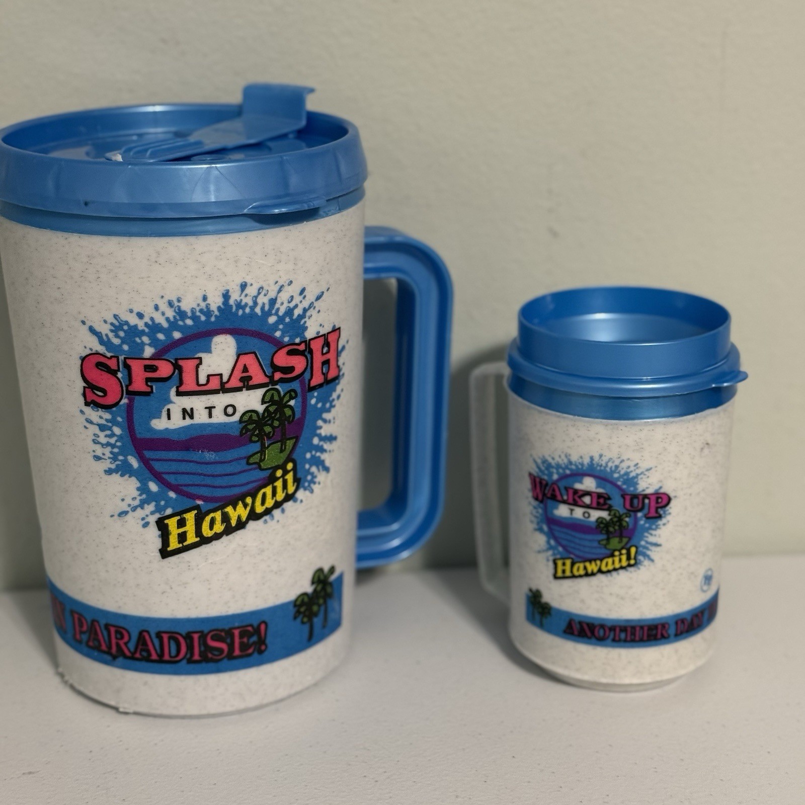 TWO Vintage Fountain Drinks Splash Into Hawaii Aladdin Travel Mugs Cups W/Lids