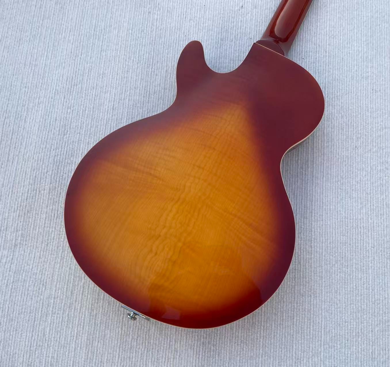 Electric Guitar Semi-Hollowbody Raised Flame Maple Back&Top Glossy Finished