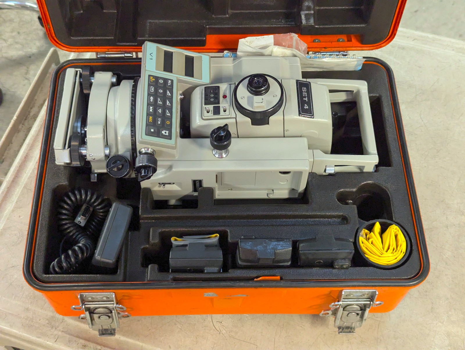 Sokkisha Lietz Set 4 Theodolite Survey Equipment; no charger; power on test only