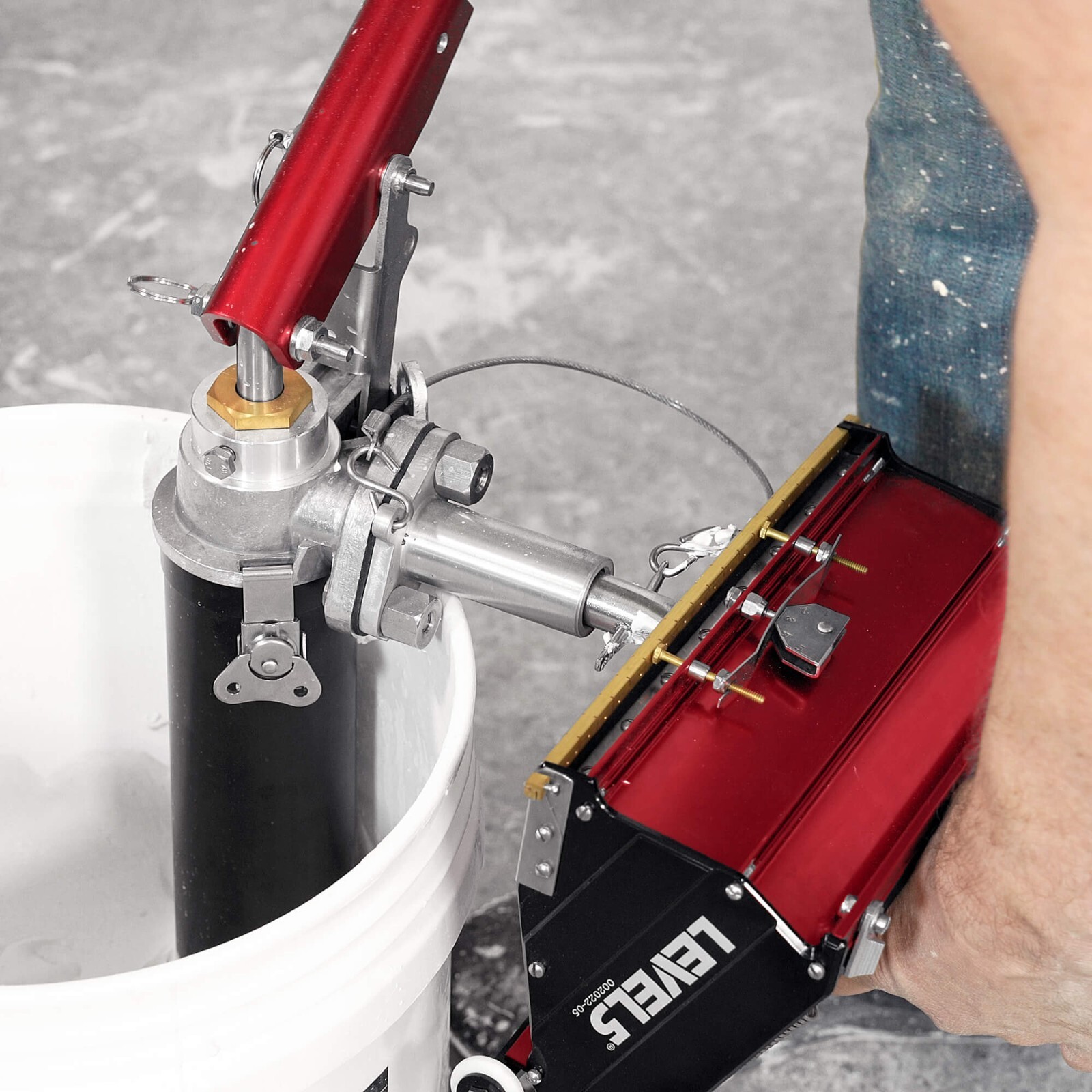 Drywall Flat Box Filler Valve Adapter for Mud Pumps | LEVEL5 | 4-715