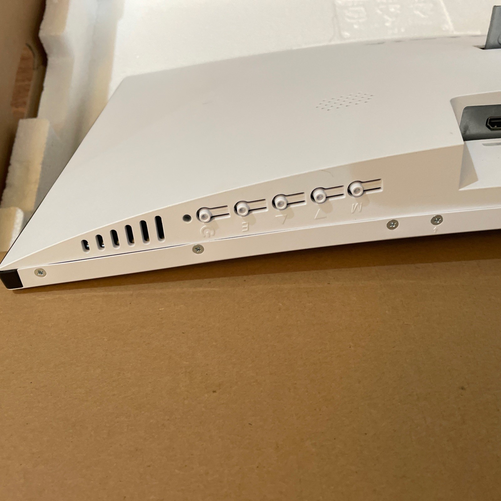 Viotek 24 Gaming Monitor Model NO./BN24CW Curved 24 Inch Screen