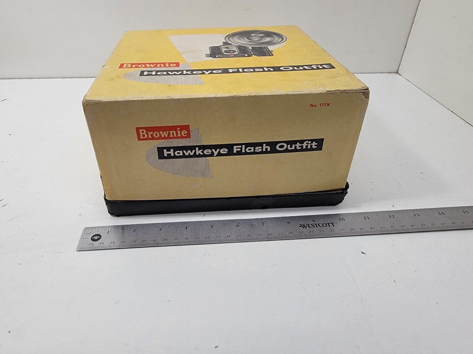 Vintage Kodak Brownie Hawkeye Outfit in Original Box Flash Model Camera