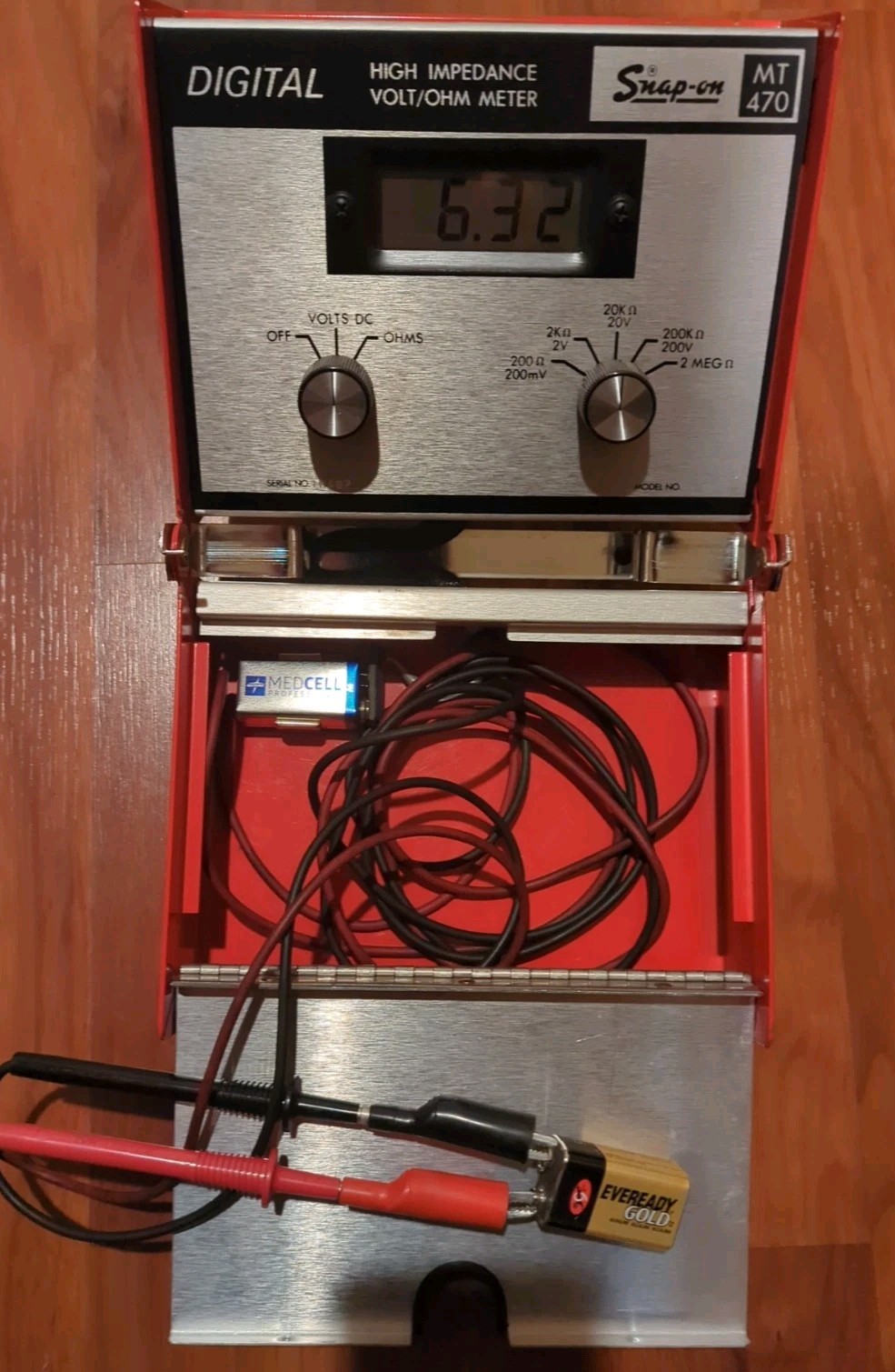 Vintage Snap On Tools High Impedance Volt/Ohm Meter MT470 Tested!