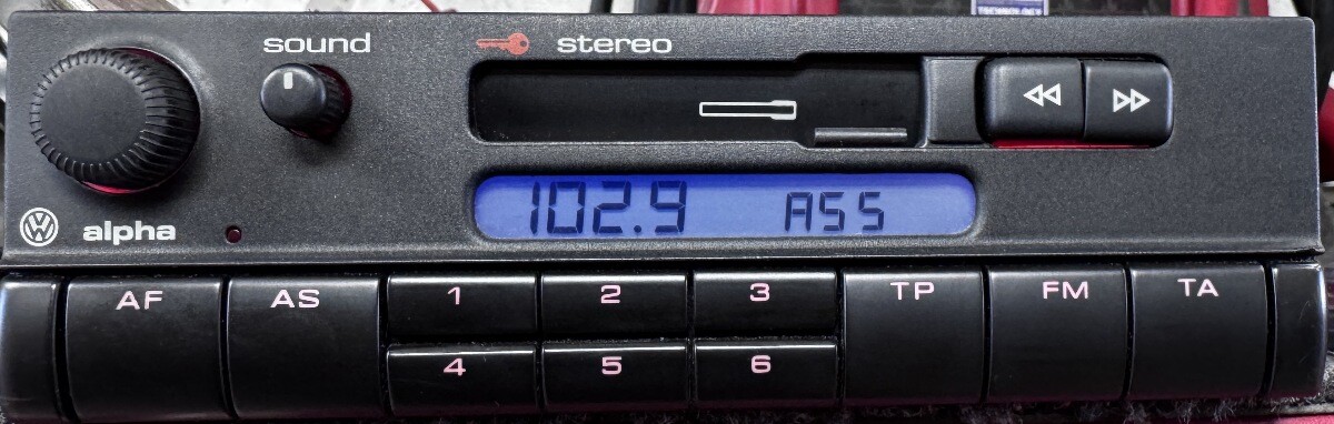 Euro Spec Alpha Radio Head Unit Tape Deck VW Jetta Golf Mk3 Passat B4 Eurovan