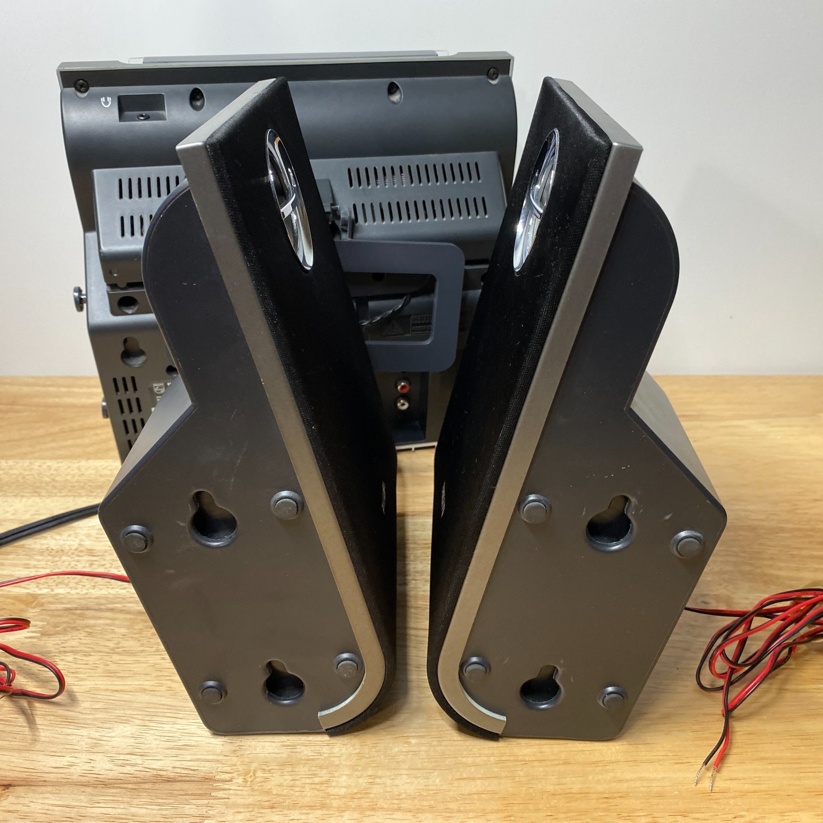 Philips MC235B/37 Micro Shelf Stereo System CD AM/FM w/ Speakers Tested Works