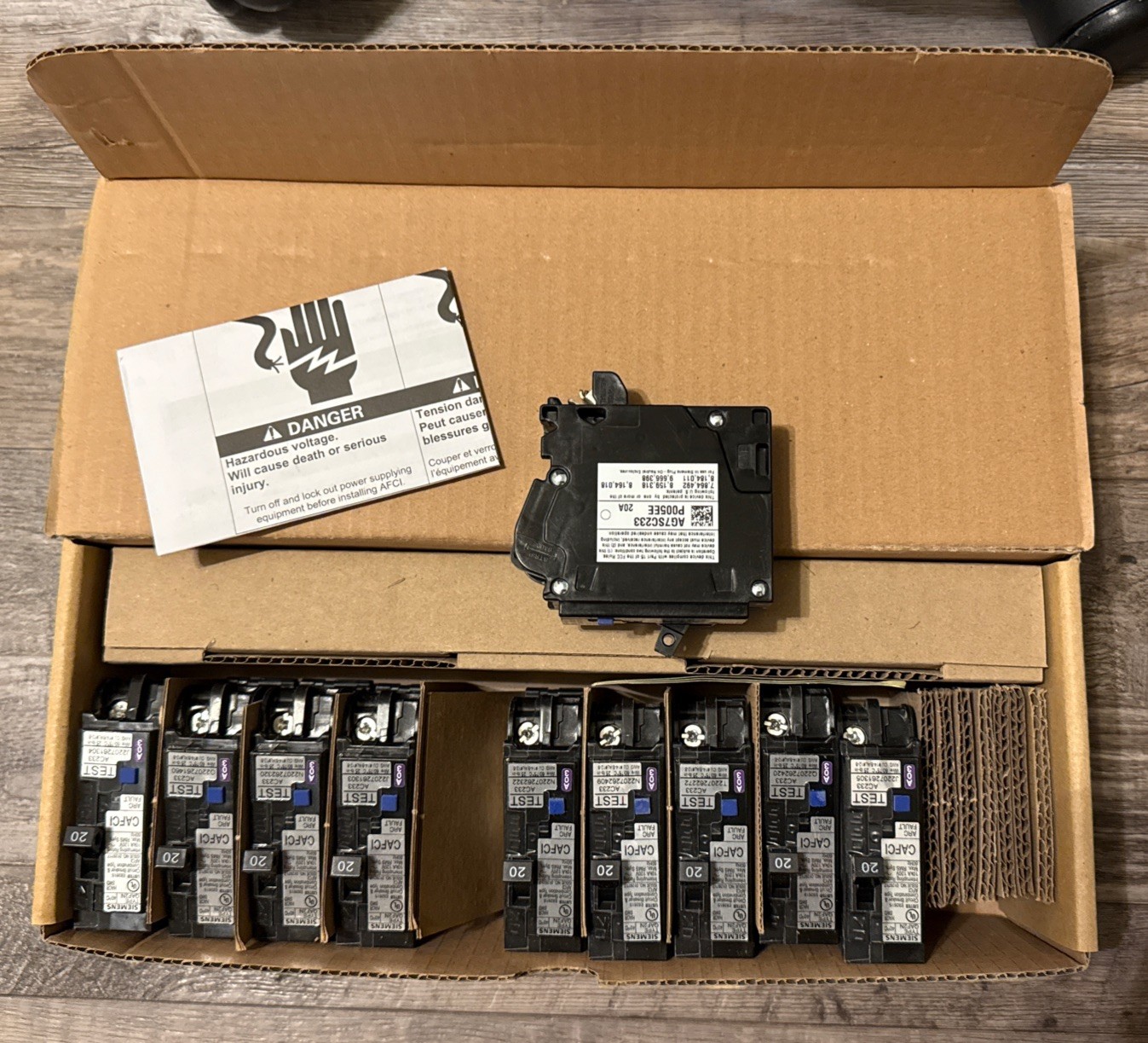 QA120AFCN Siemens 20 Amp 120V Combination Arc Fault Insta Wire Circuit Breaker