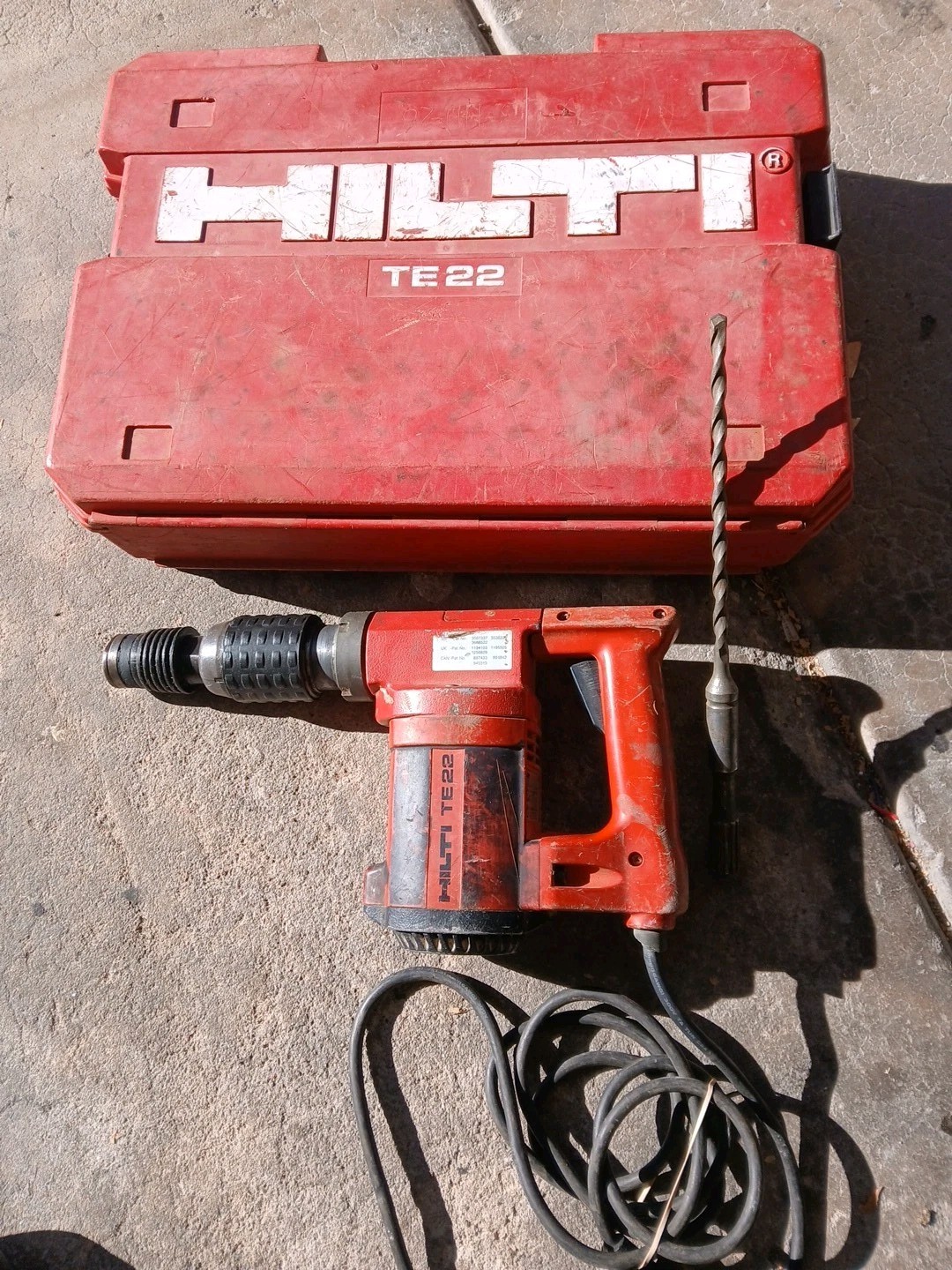 HILTI TE 22 Corded Hammer Drill With 1 Bit And Case