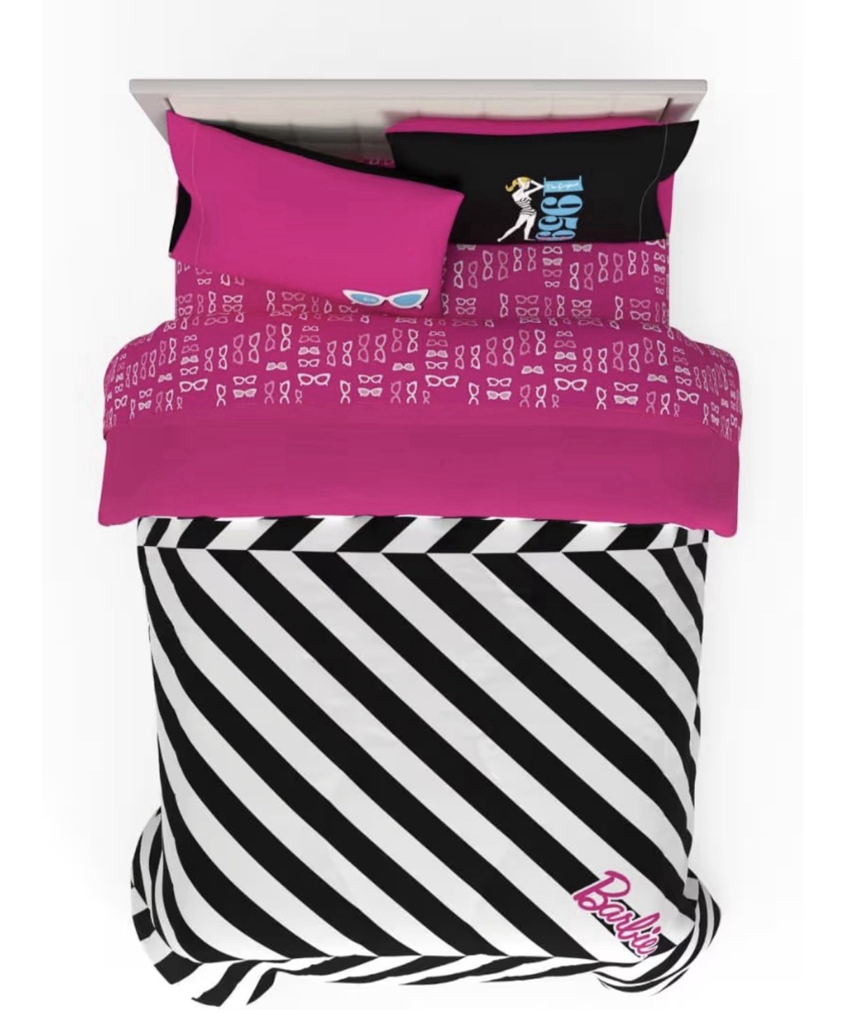 Super Soft Barbie 1959 Queen 5 PC Reversible Comforter Set