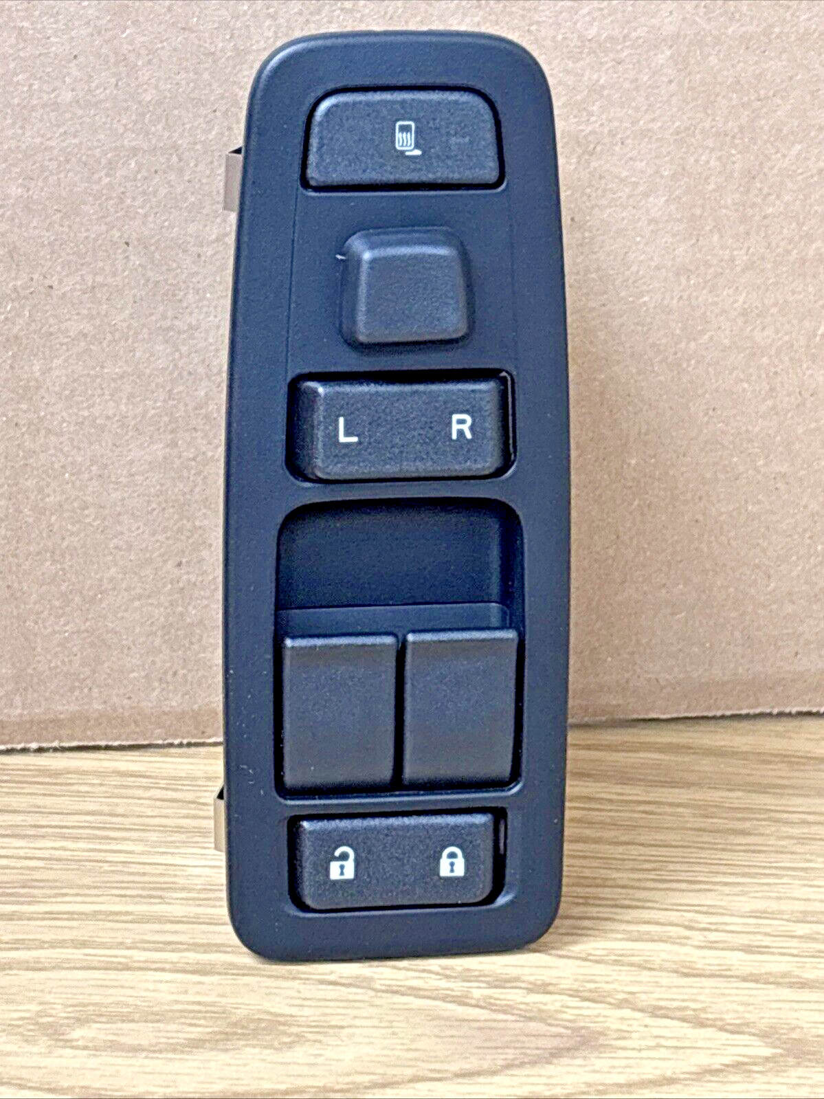 ~ NEW GENUINE PACCAR OEM KENWORTH DRIVER DOOR CONTROL MODULE ~  Q27-1048-1200