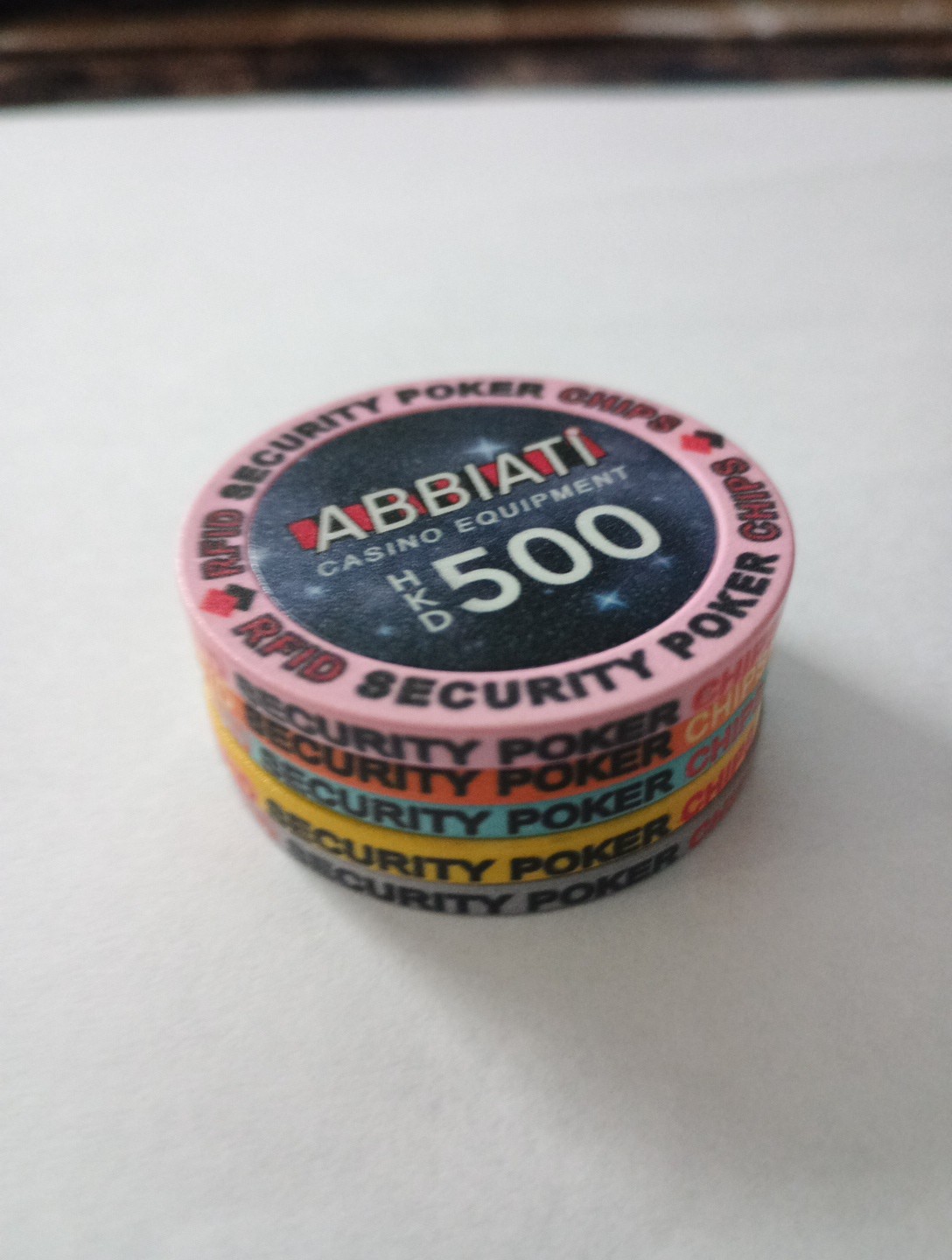 ABBIATI CASINO EQUIPMENT CHIP COMPANY SET OF 5 CHIPS GREAT FOR COLLECTION NEW!