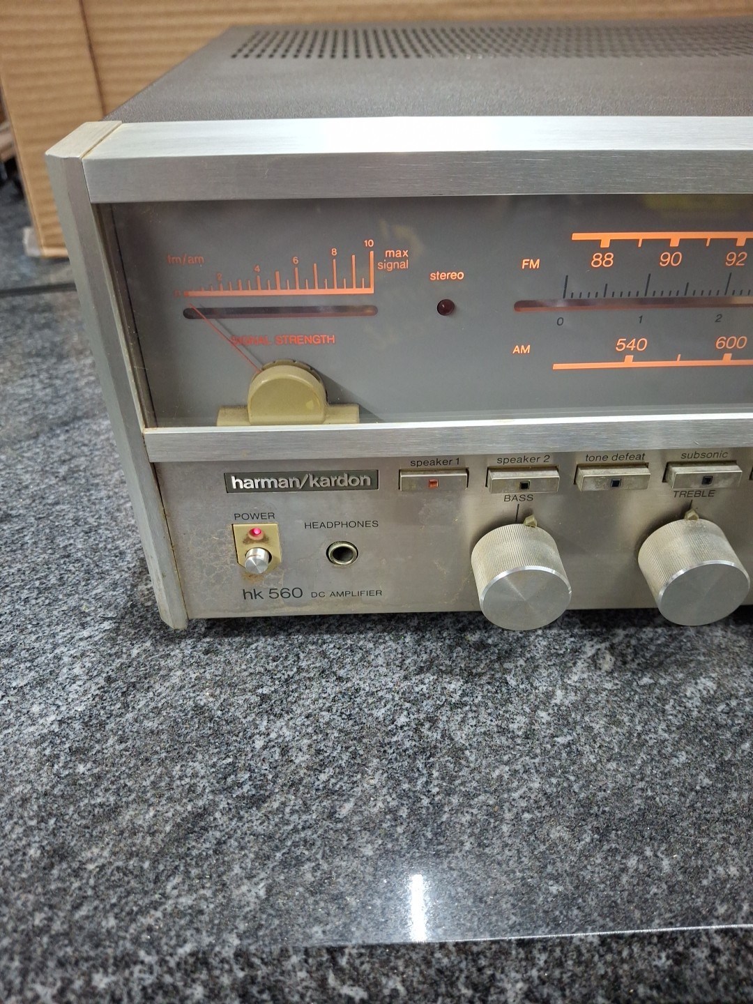 Harmon Kardon HK-560 (parts or repair) A