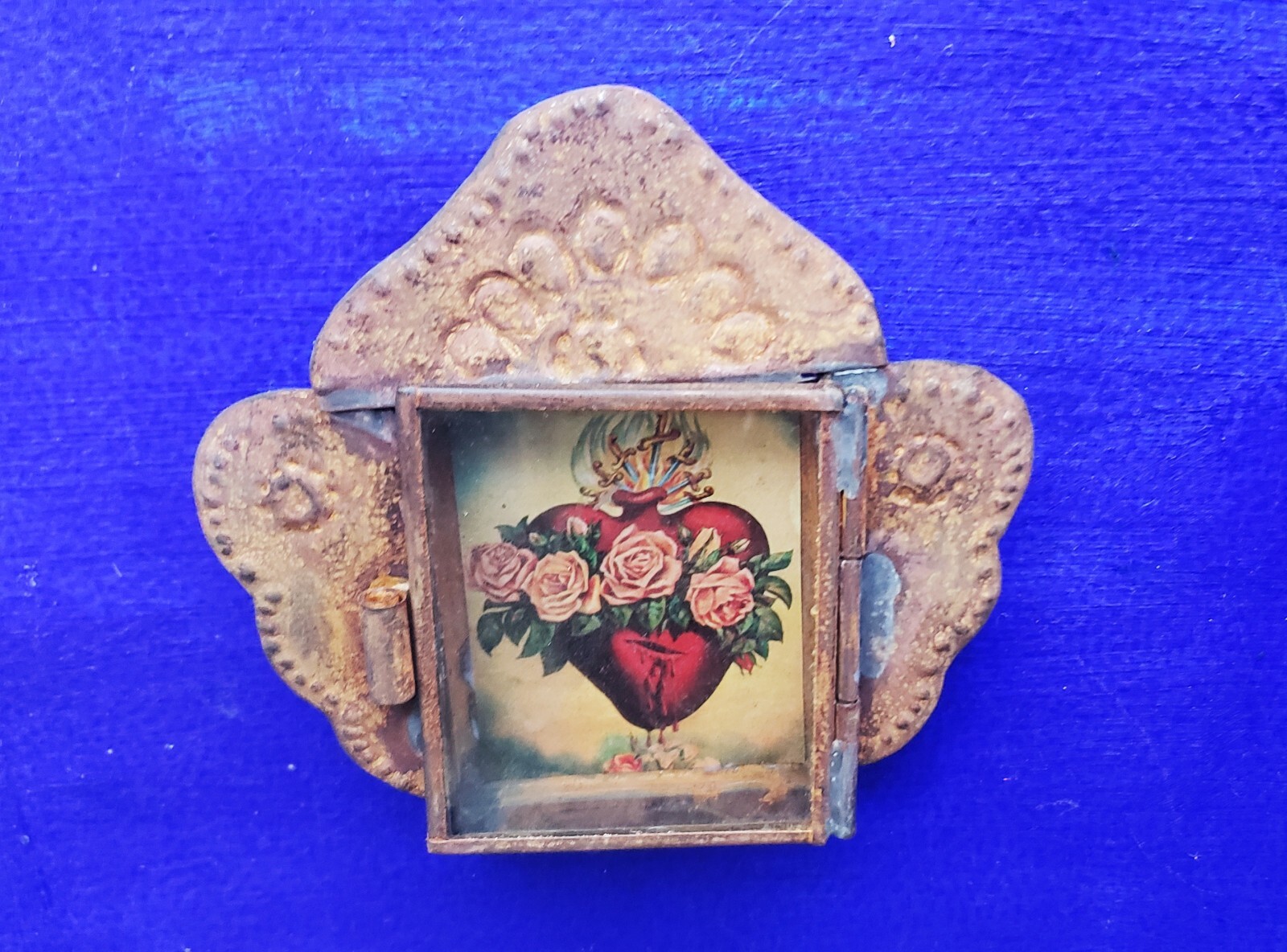 Rustic Mexican Flaming Sacred Heart Jesus Christ tin wall hanging nicho folk art