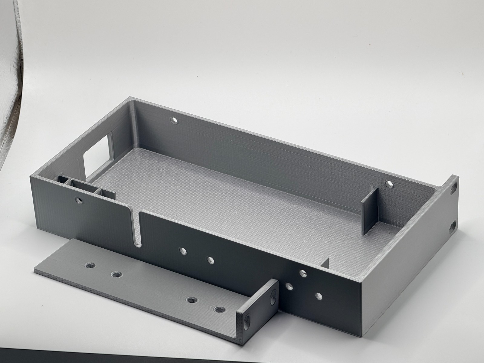 Rack Mount for UniFi USW-Pro-Max-16-PoE – 1U 19" with Tray for PSU Aluminum Look