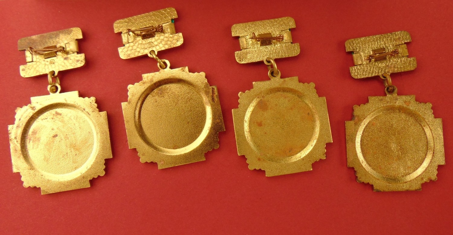 Russian Soviet CHERNOBYL LIQUIDATOR MEDAL Atomic Disaster Badge ORIGINAL B+Cond.