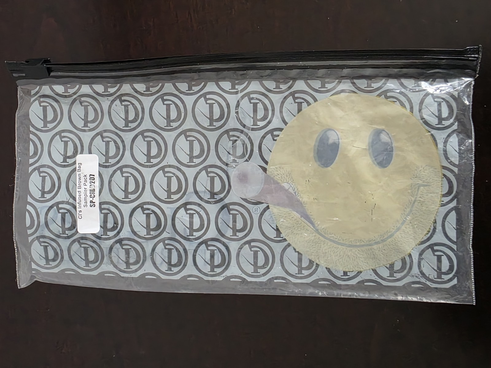 Cigars International Smiley Face Reclosable Cigar Bag