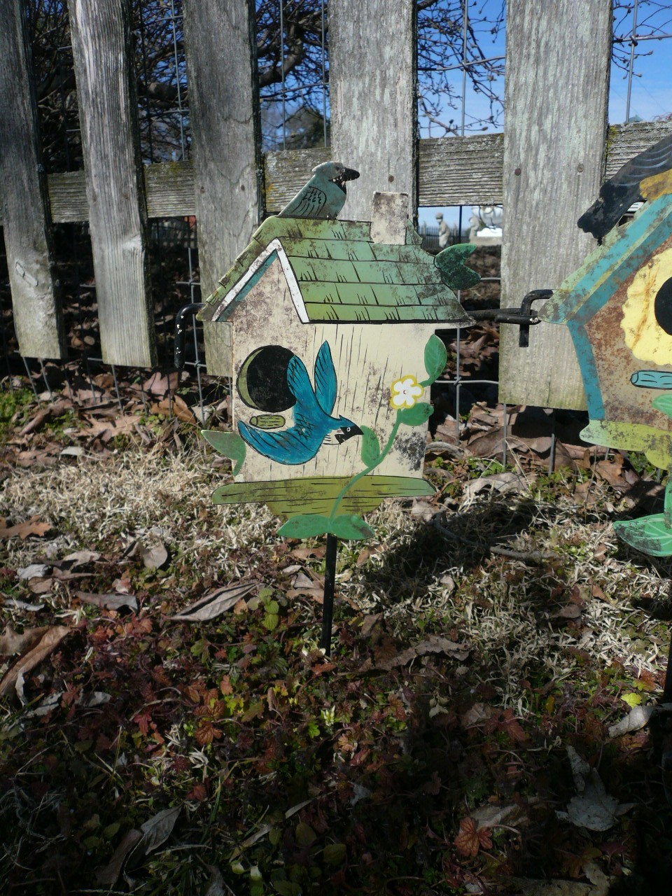 Mid Century Vintage Birds & Houses Metal Garden Border Stakes