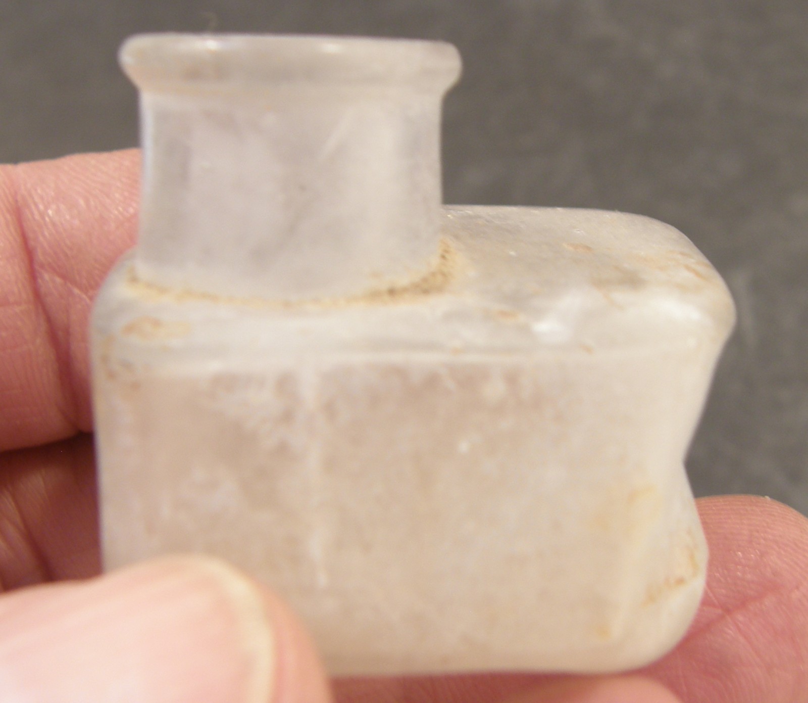 ANTIQUE GLASS TUGBOAT TUG BOAT INK BOTTLE