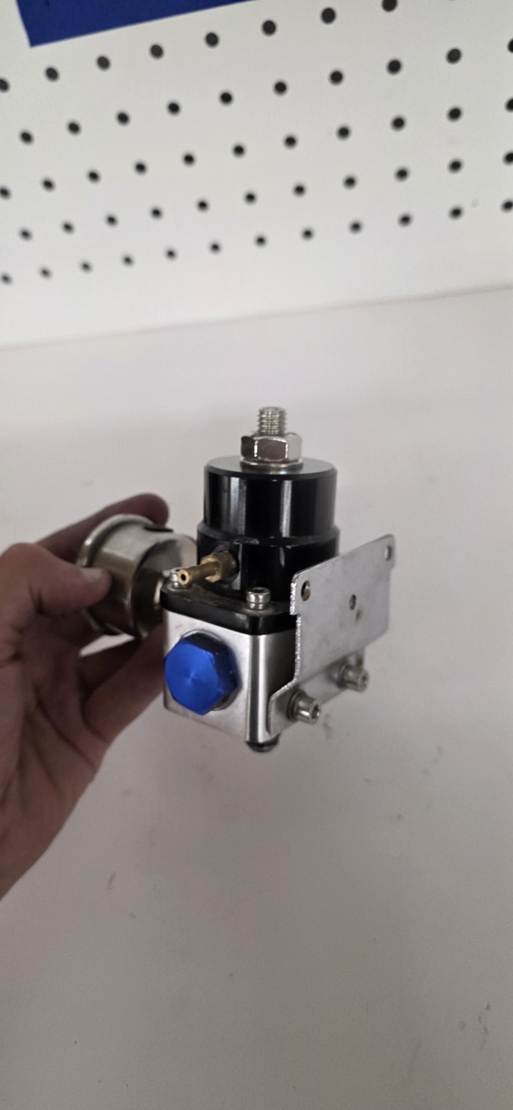 Aftermarket Fuel Pressure Regulator